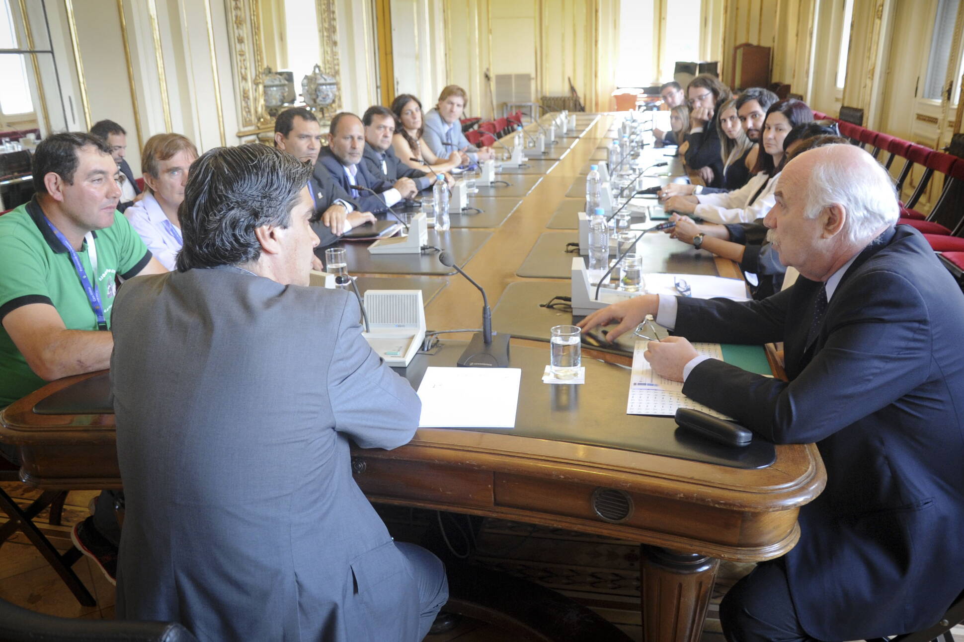 Capitanich rubricó convenio de corresponsabilidad gremial para trabajadores azucareros