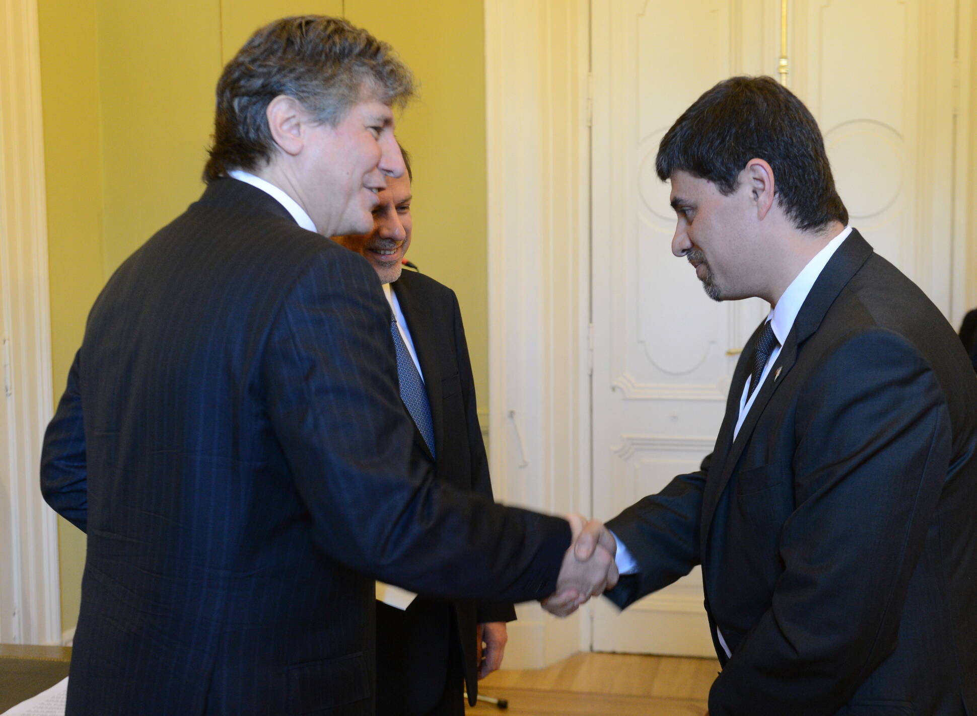 El vicepresidente Amado Boudou, recibe las cartas credenciales del embajador de Chile, Marcelo Díaz.