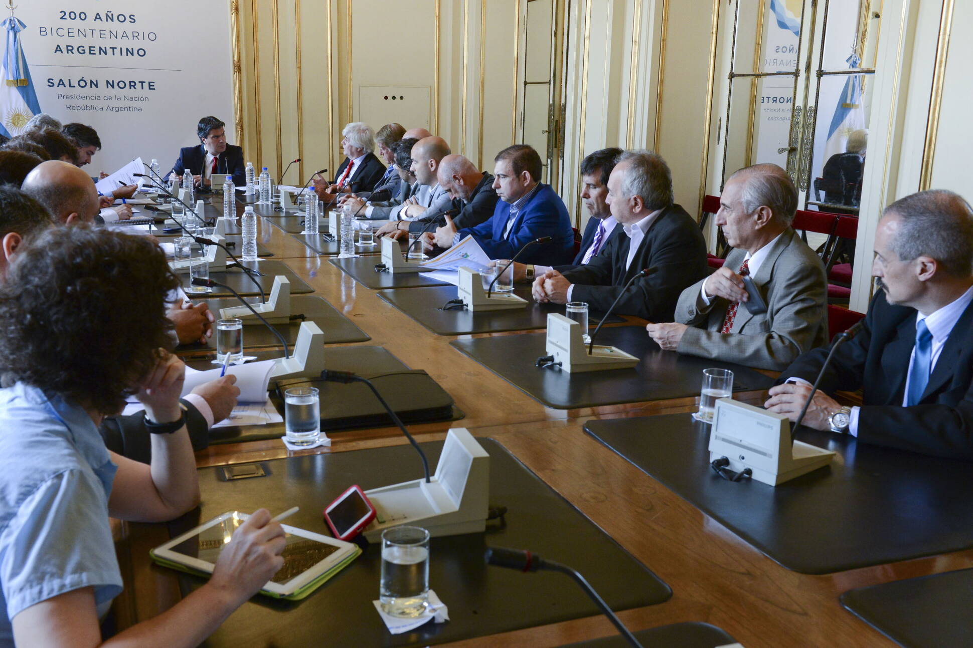 Capitanich se reunió con directivos de la industria del software
