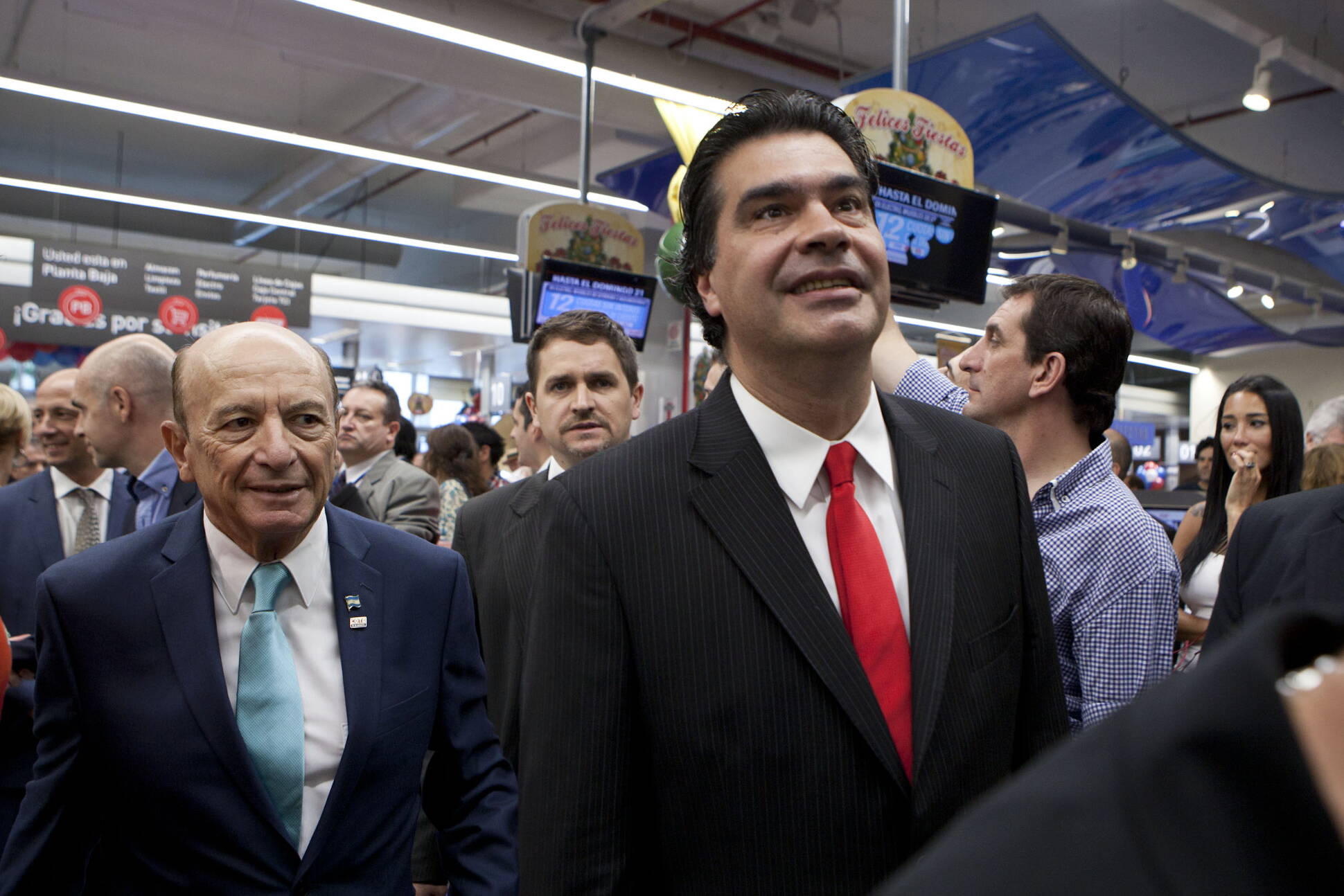 Capitanich inaugura hipermercado Coto