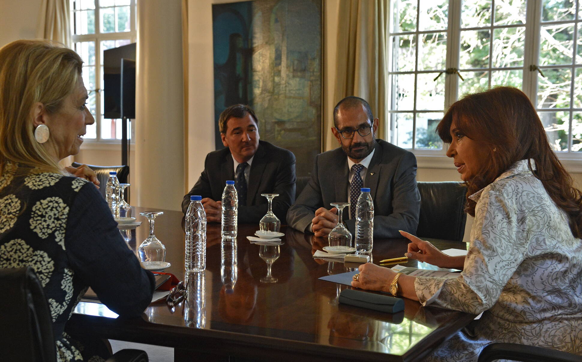 La Presidenta recibe a directivos de Renault Argentina en la residencia de Olivos