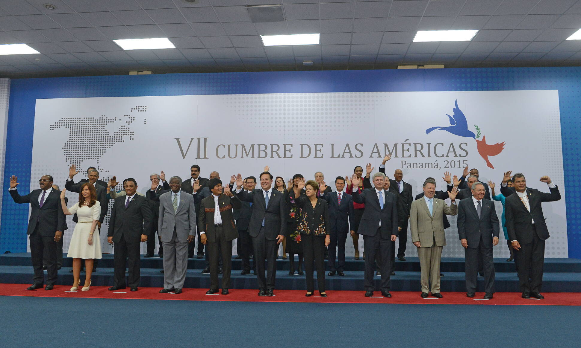 Foto de familia de los participantes de la VII Cumbre de las Américas