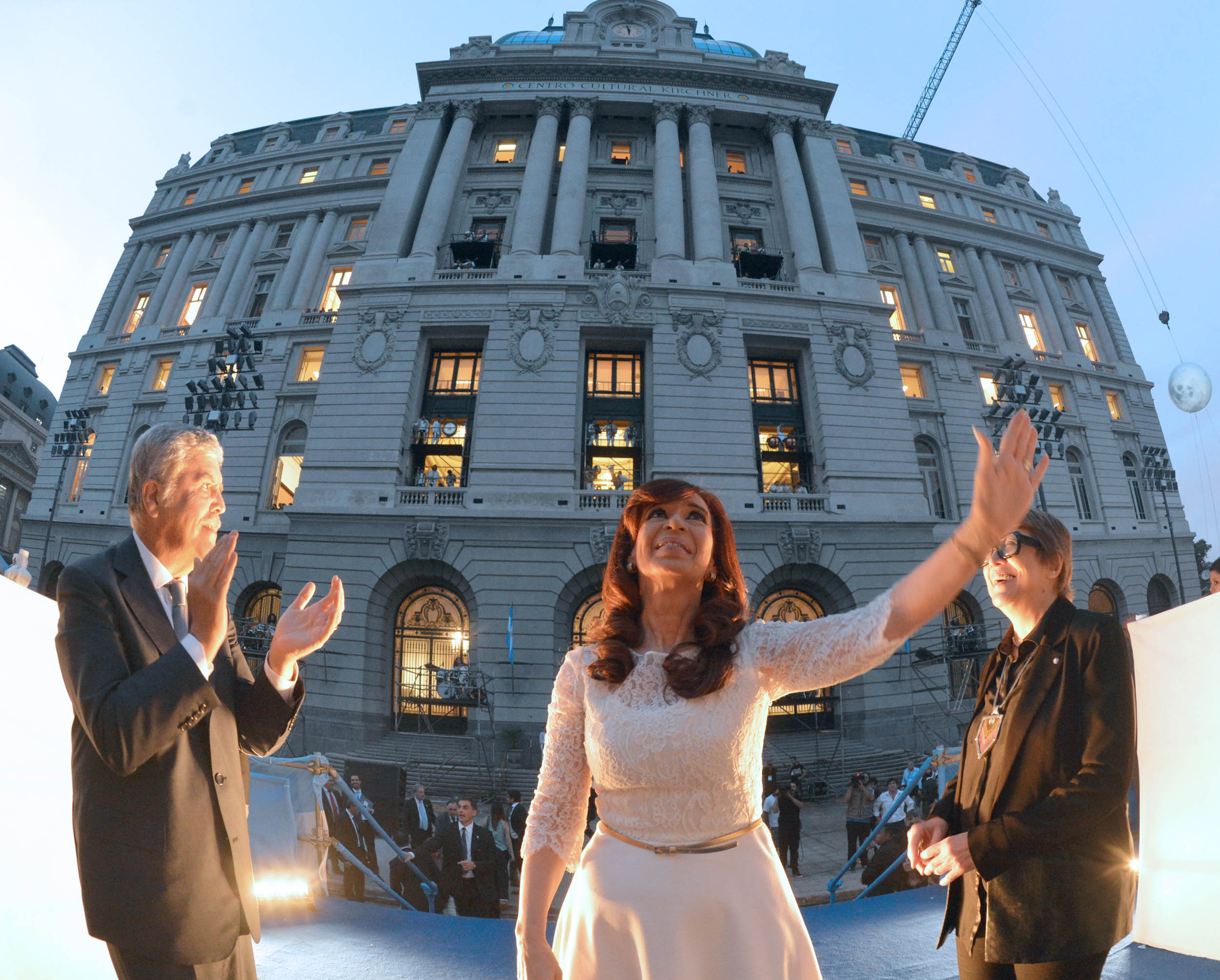 Cristina Fernández inaugura el Centro Cultural Kirchner