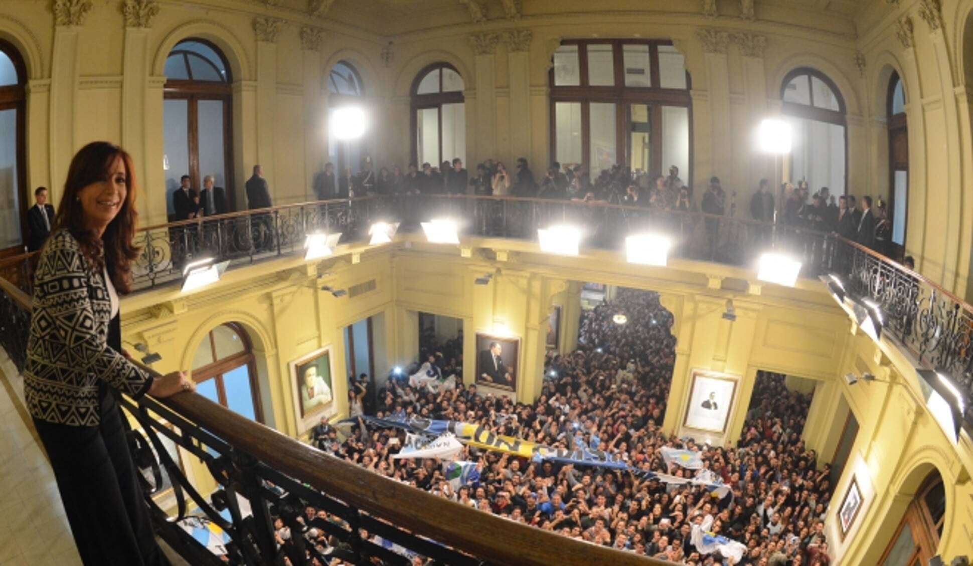 Siempre estaré acompañando al pueblo, aseguró Cristina Fernández