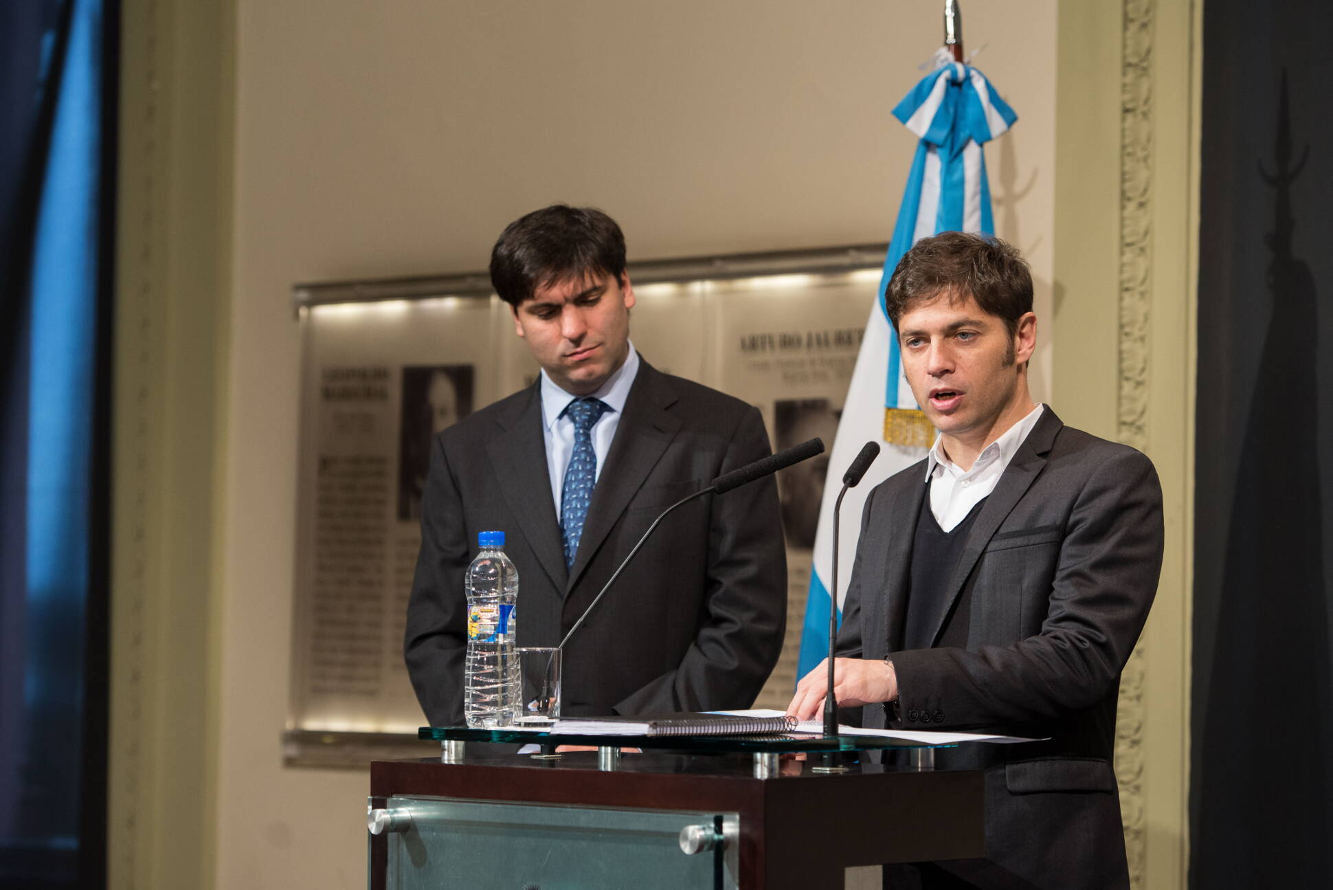 Kicillof y Bossio anuncian ayuda social para damnificados por inundaciones, en Casa Rosada.