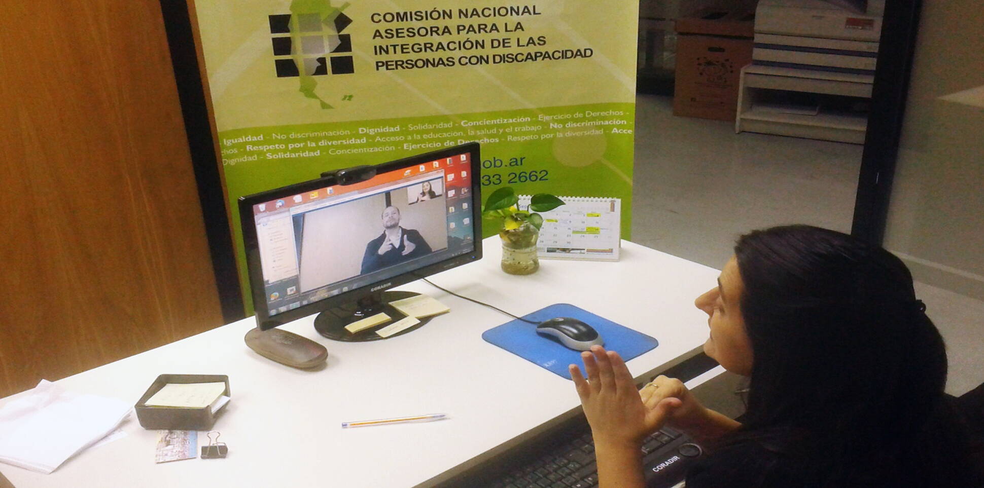 Servicio de Interpretación en Lengua de Señas Argentina por teleconferencia