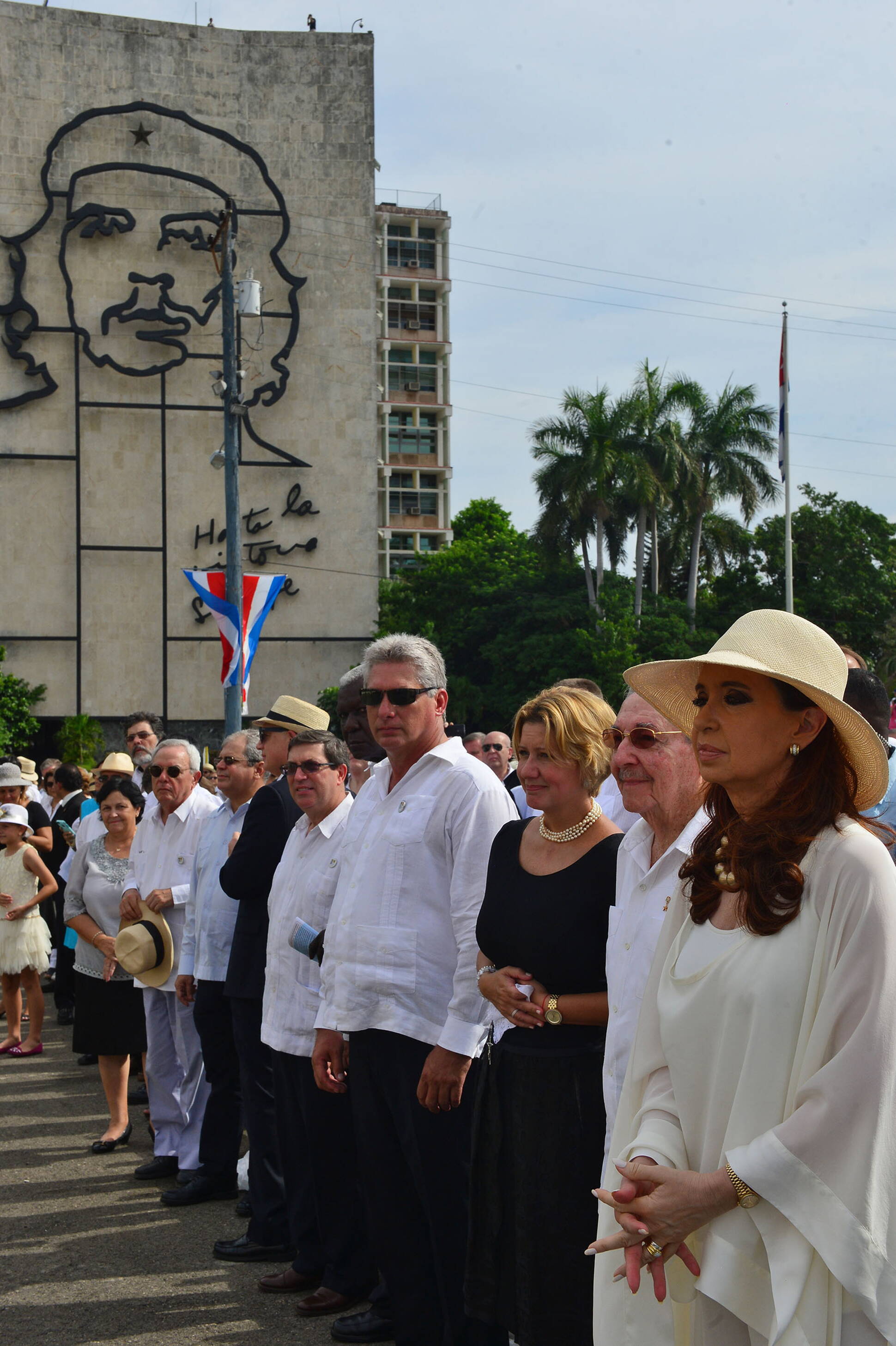 La Presidenta presencia la misa que ofreció el Papa Francisco en La Habana