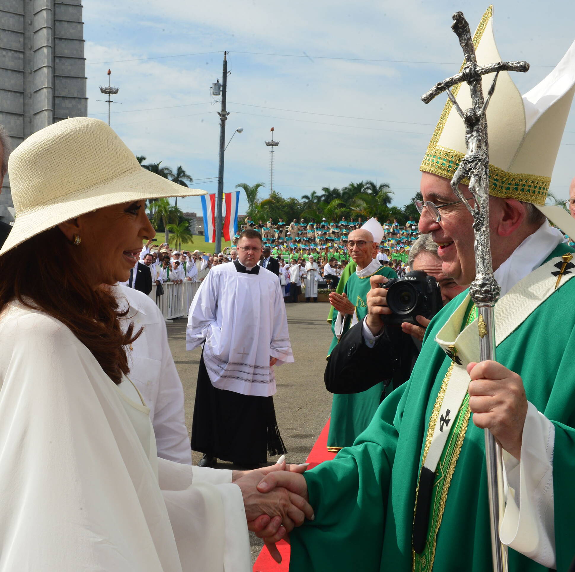 Cristina Fernández junto al Papa Francisco en La Habana