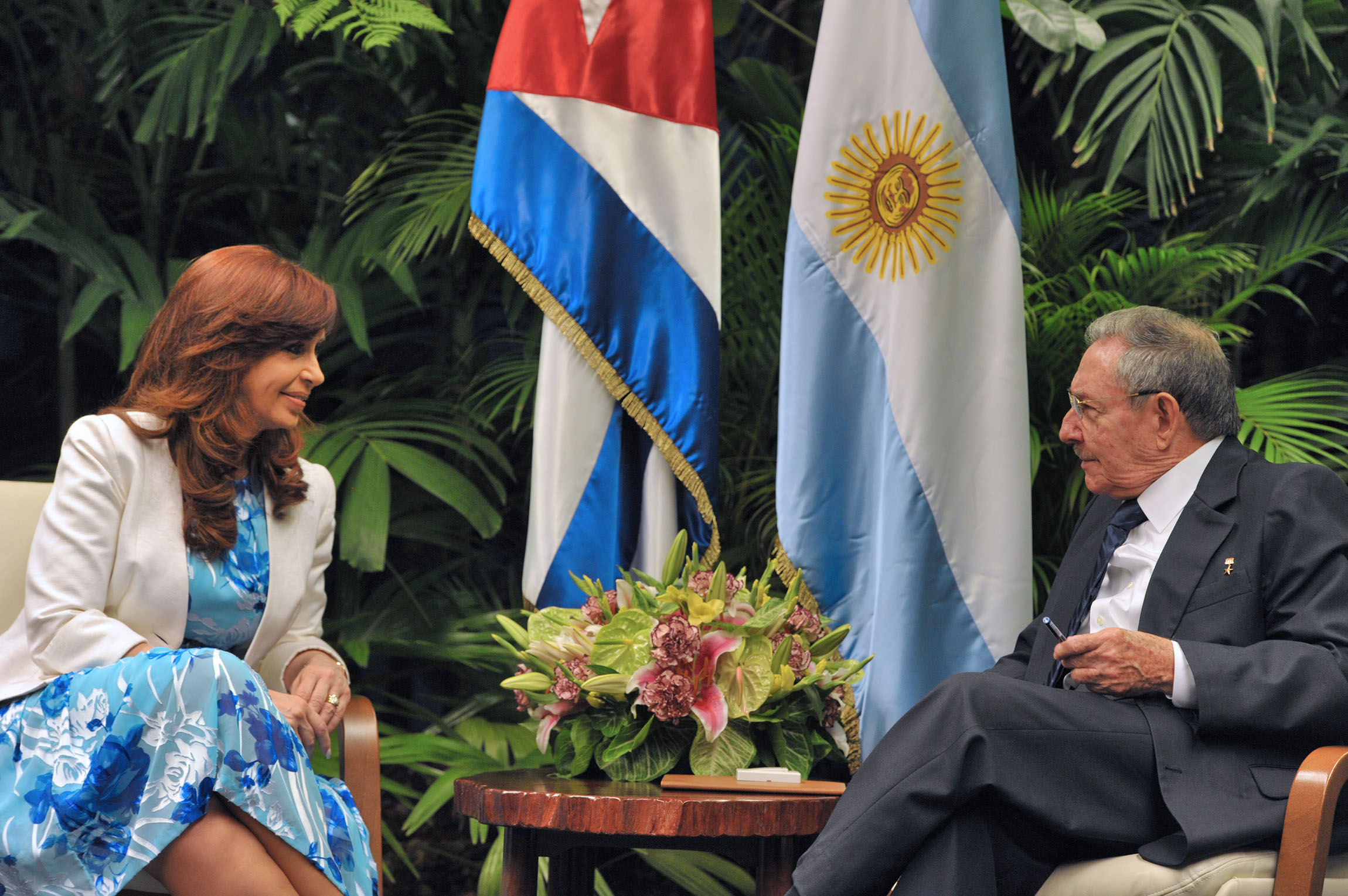 Cristina Fernández y Raúl Castro, juntos en La Habana.