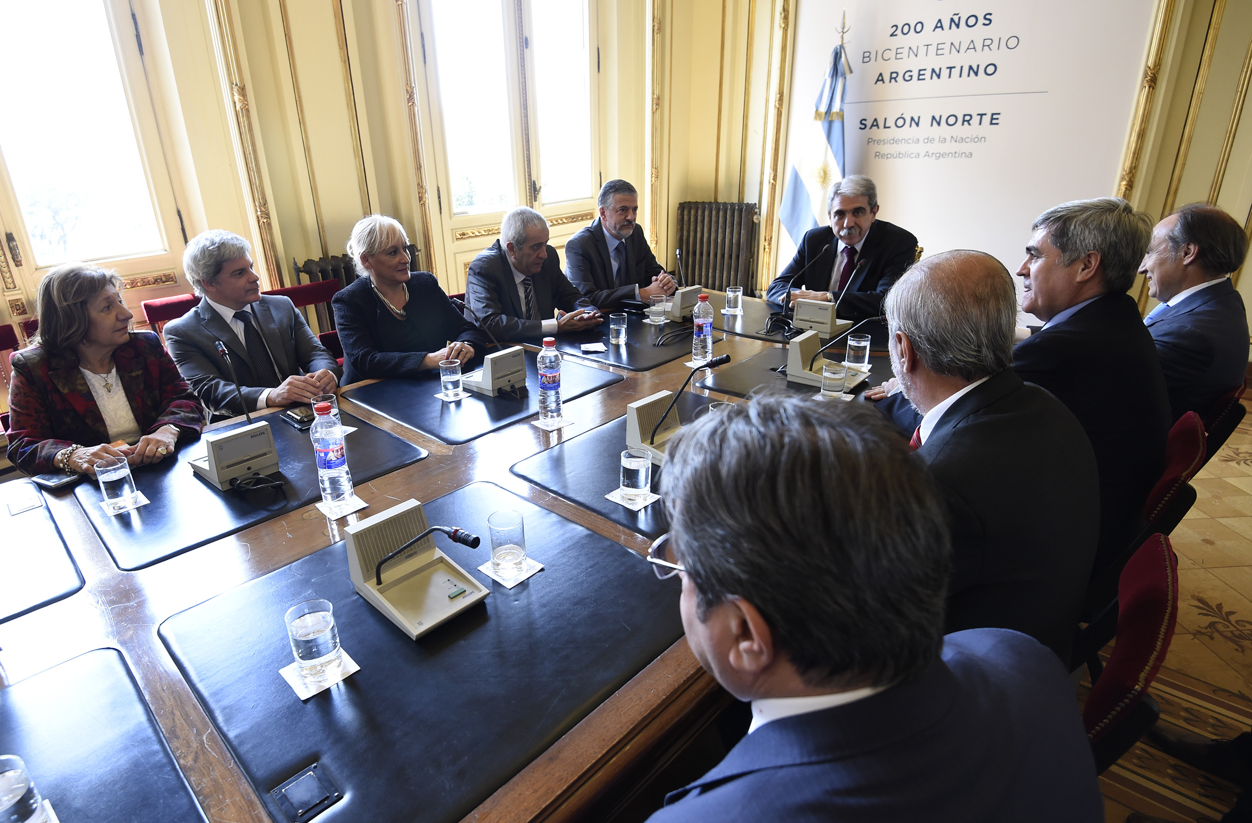 Aníbal Fernández con procuradores de todo el país