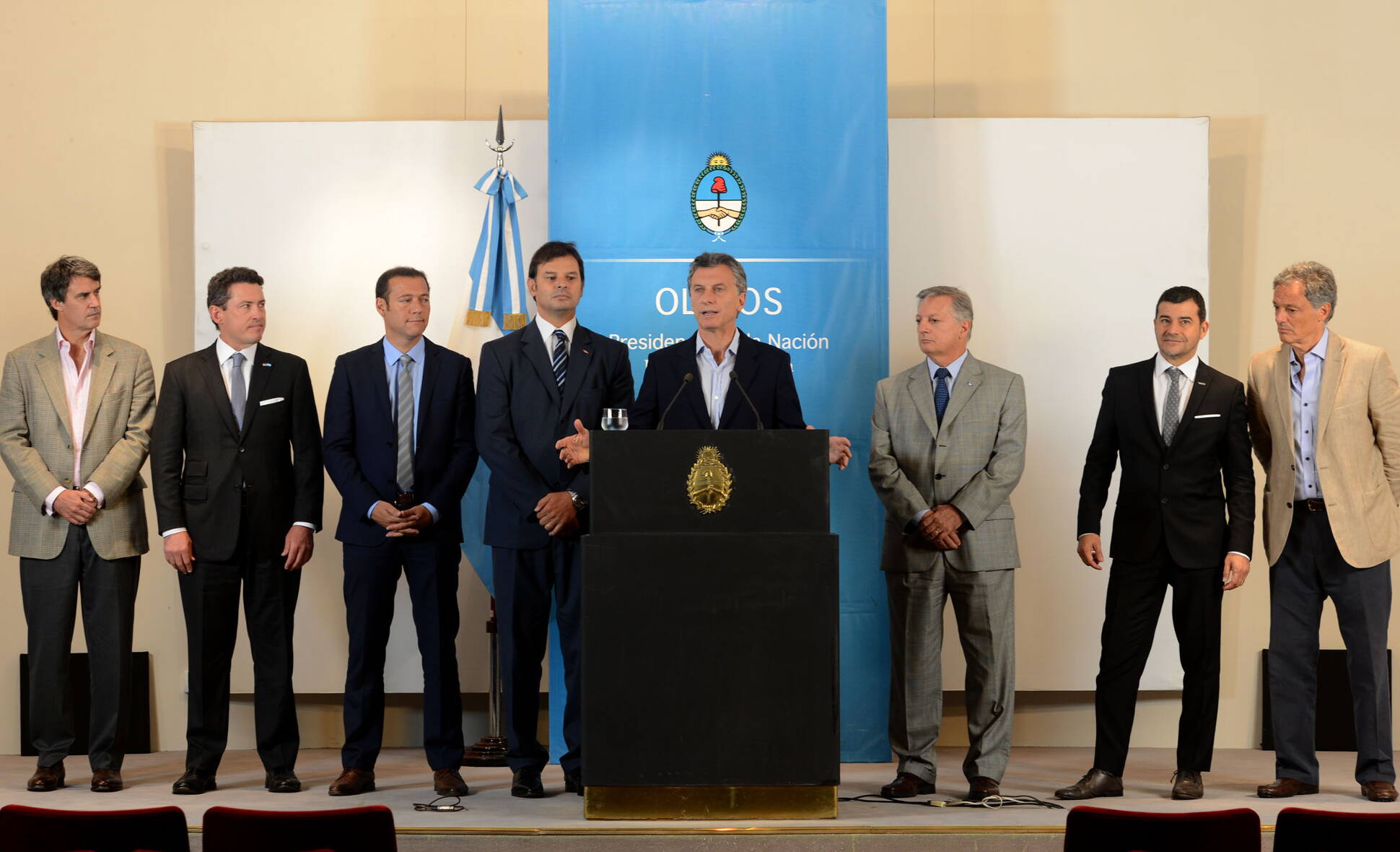 El presidente Mauricio Macri anunció hoy la firma de un acuerdo comercial entre YPF y Dow Argentina.