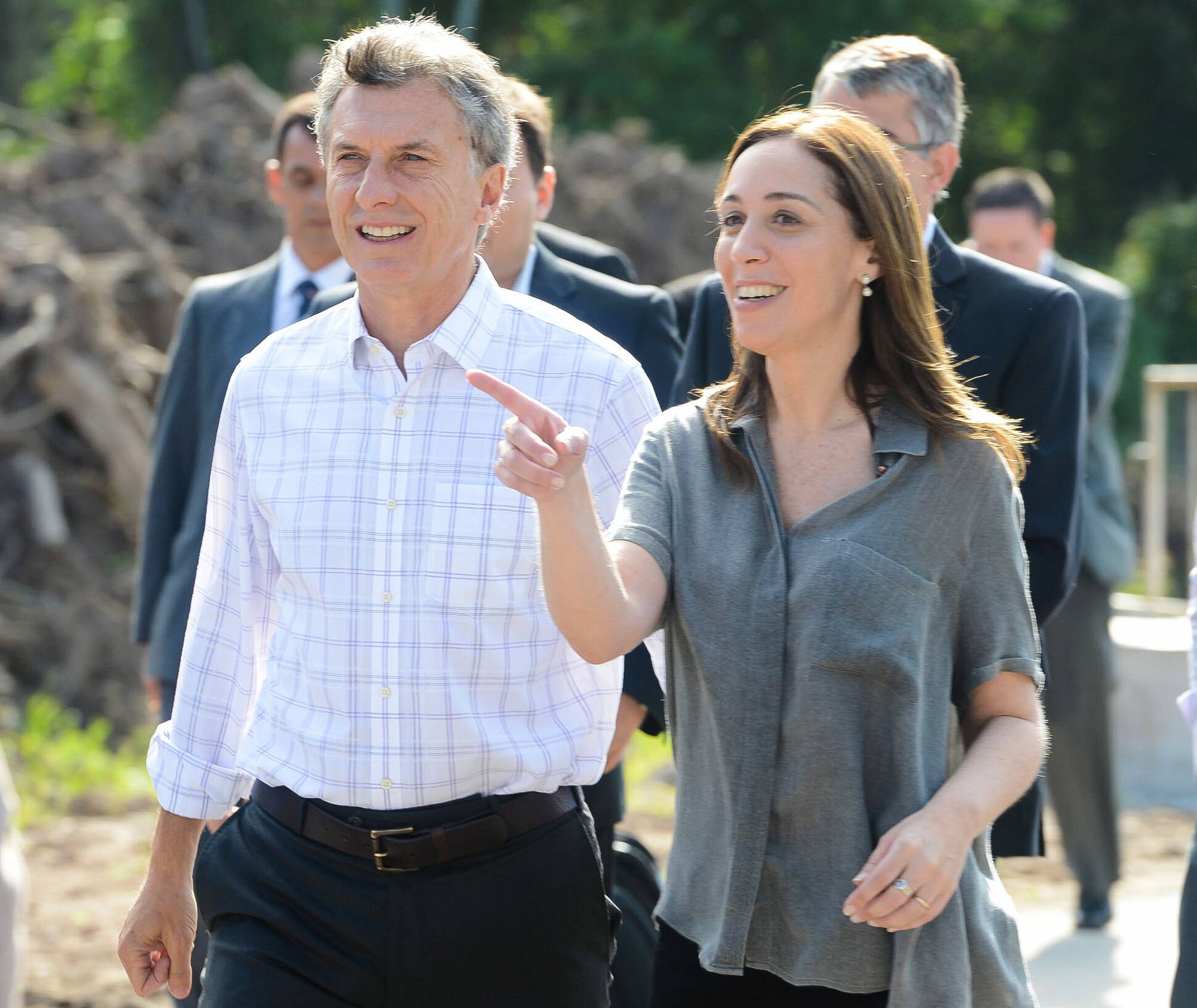 El presidente Mauricio Macri anunció  la reanudación de las obras de construcción de la Autovía 7 en el tramo Luján-Junín. 