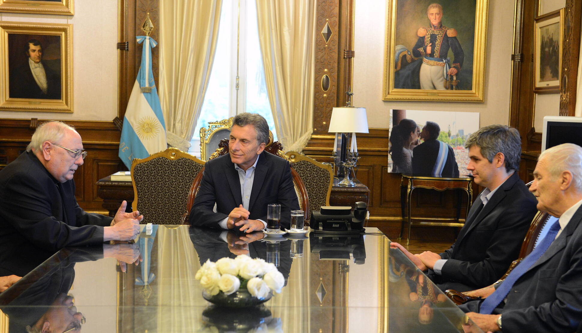 El presidente Mauricio Macri se reunió con las máximas autoridades de la Conferencia Episcopal Argentina, en Casa Rosada.