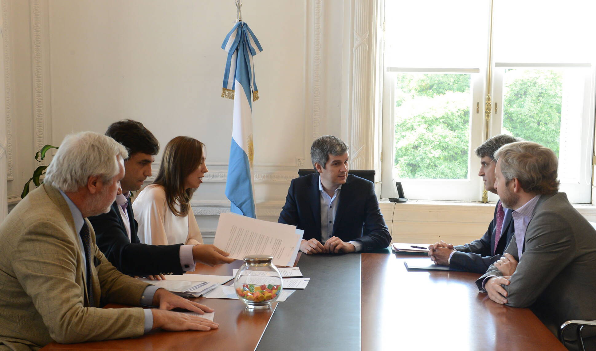 El jefe de Gabinete se reunió con la gobernadora de Buenos Aires, María Eugenia Vidal.