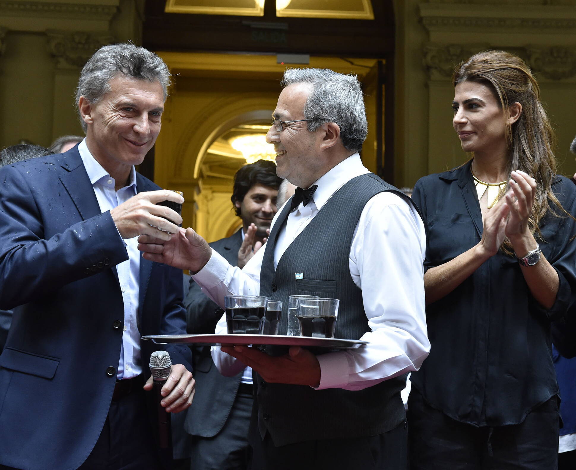 El Presidente compartió un brindis con los trabajadores de la Casa Rosada, con motivo de la celebración de Navidad y Año Nuevo. 