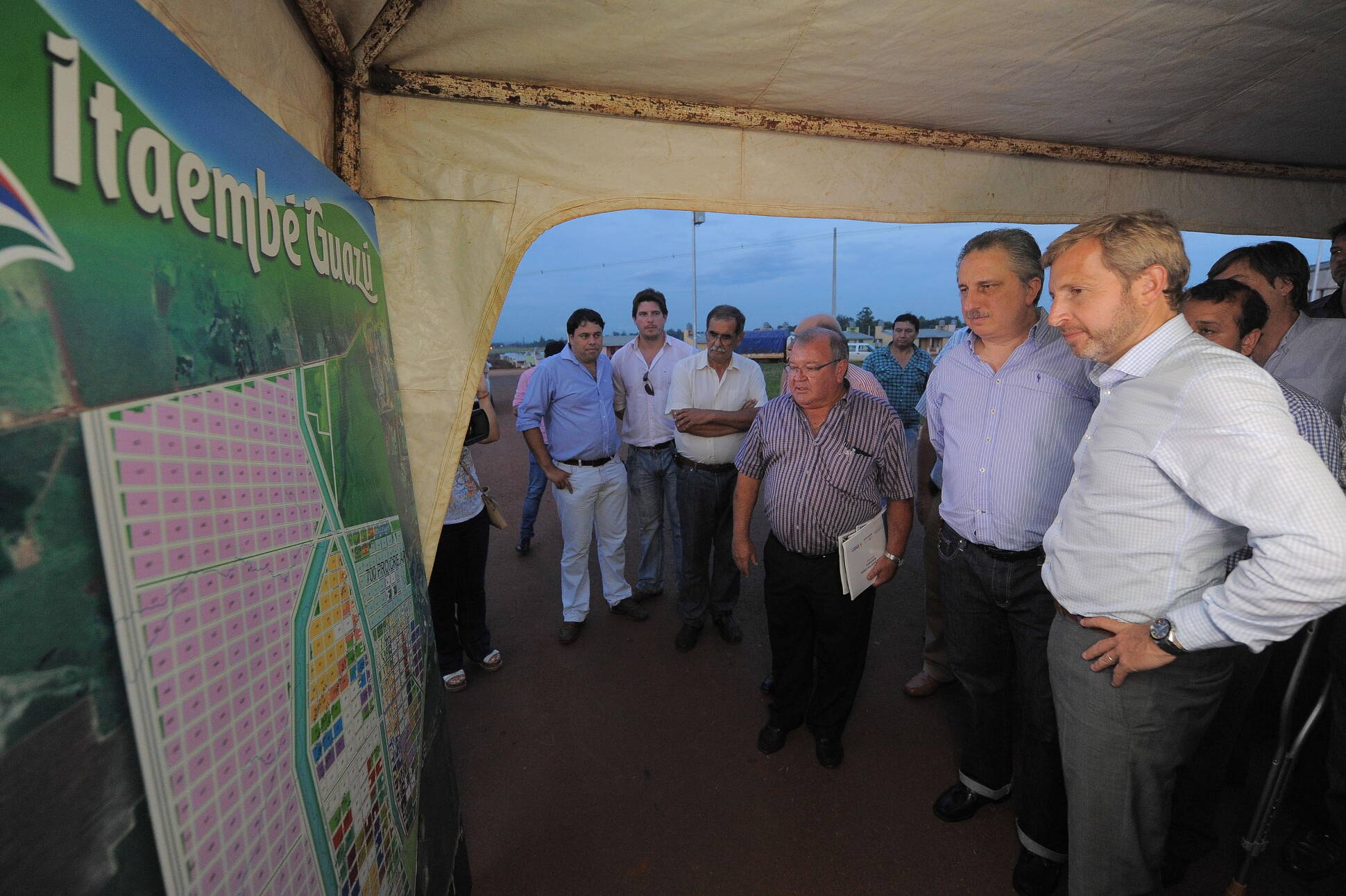 El ministro de Interior, Obras Públicas y Vivienda se reunió  en Posadas con el gobernador de Misiones, Hugo Passalacqua. 