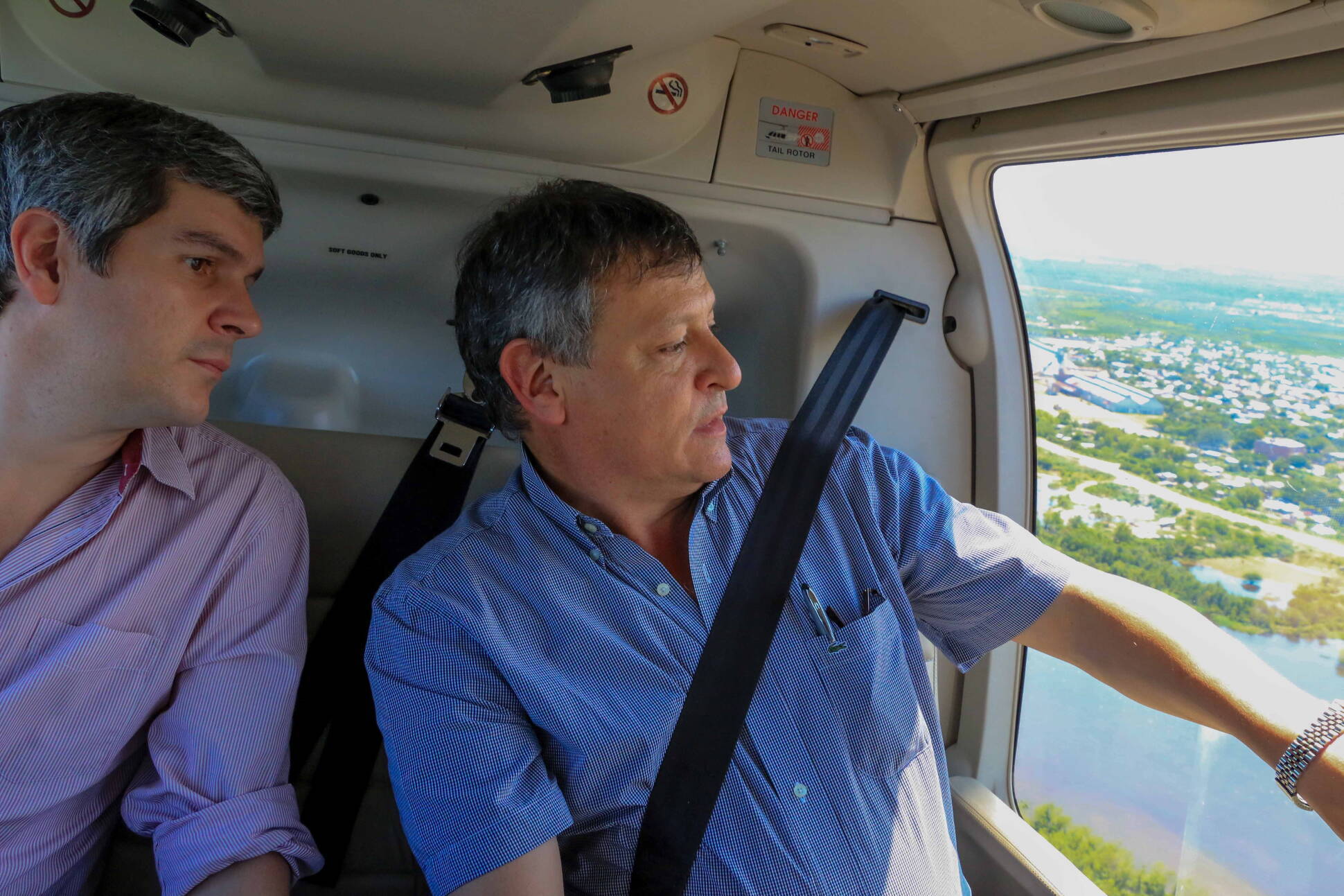 El Jefe de Gabinete de la Nación, Marcos Peña, junto al gobernador de Chaco, Domingo Peppo.