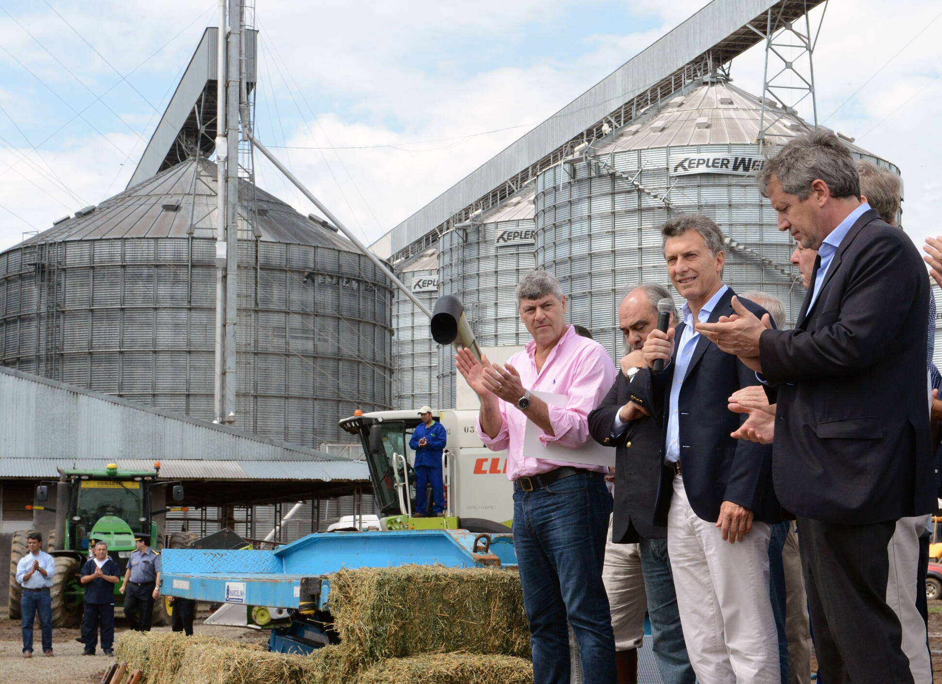 “El campo argentino es un gran motor que tiene este país”, afirmó Macri en Corrientes