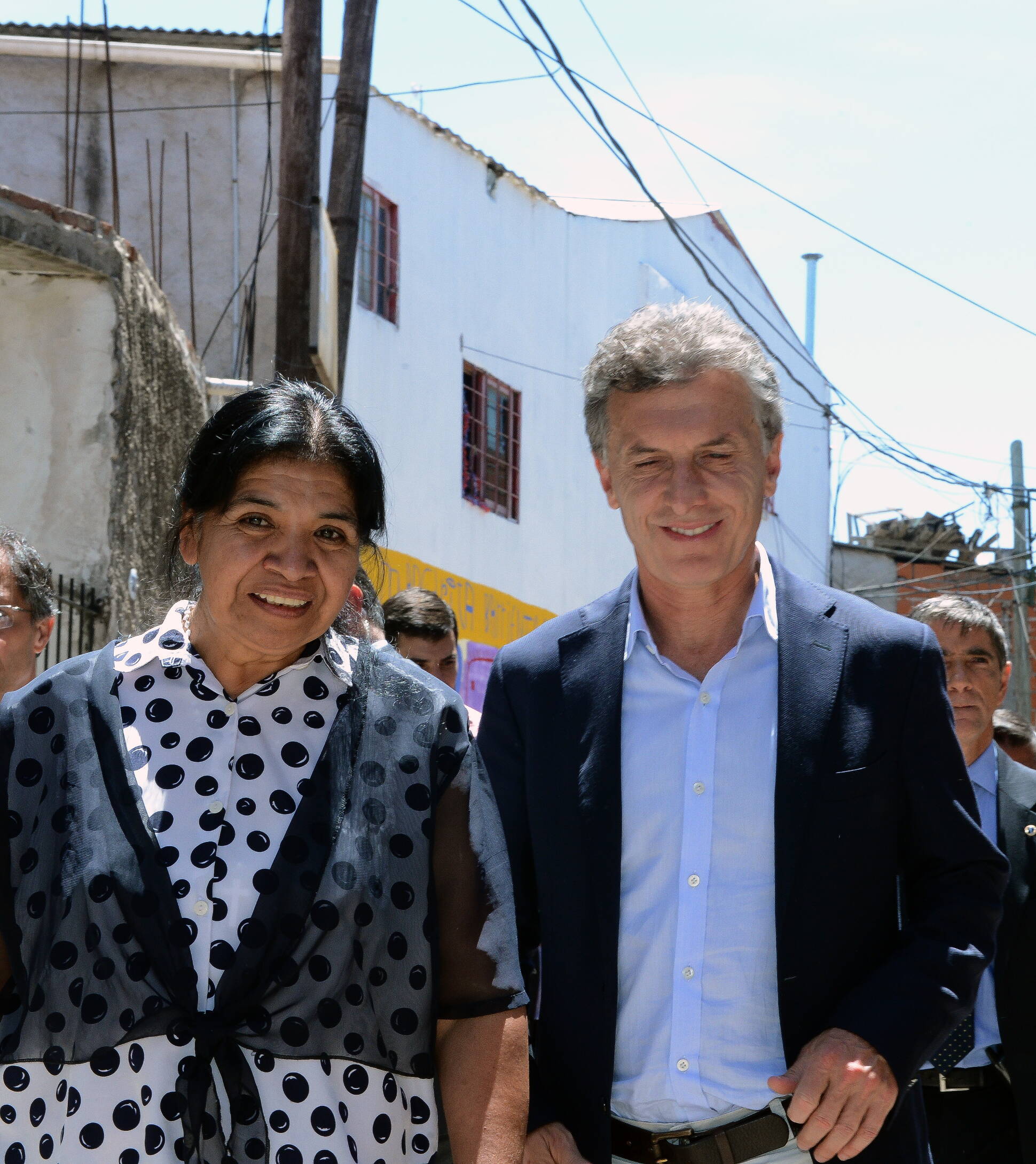 Mauricio Macri junto a la fundadora del Comedor Los Piletones, Margarita Barrientos