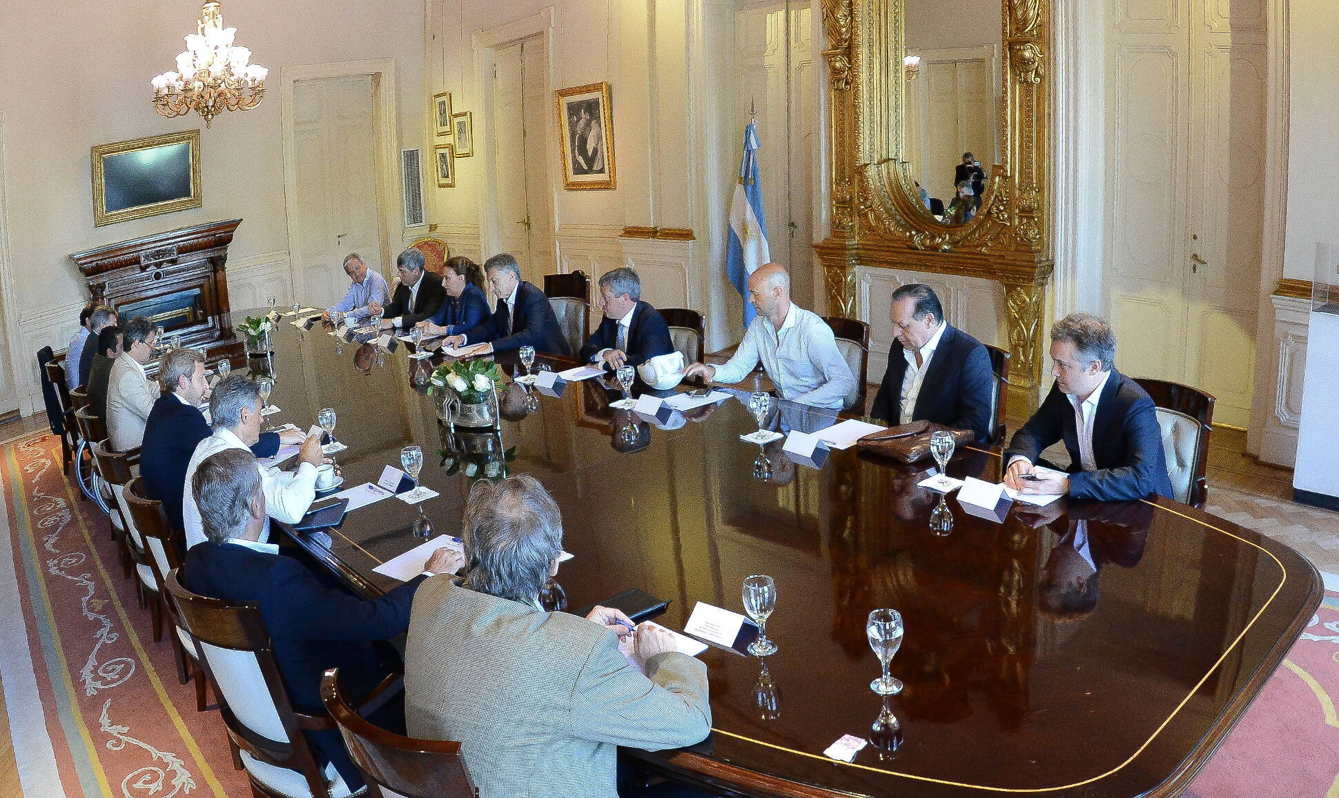 El Presidente encabezó esta mañana una nueva reunión de gabinete en la Casa Rosada.