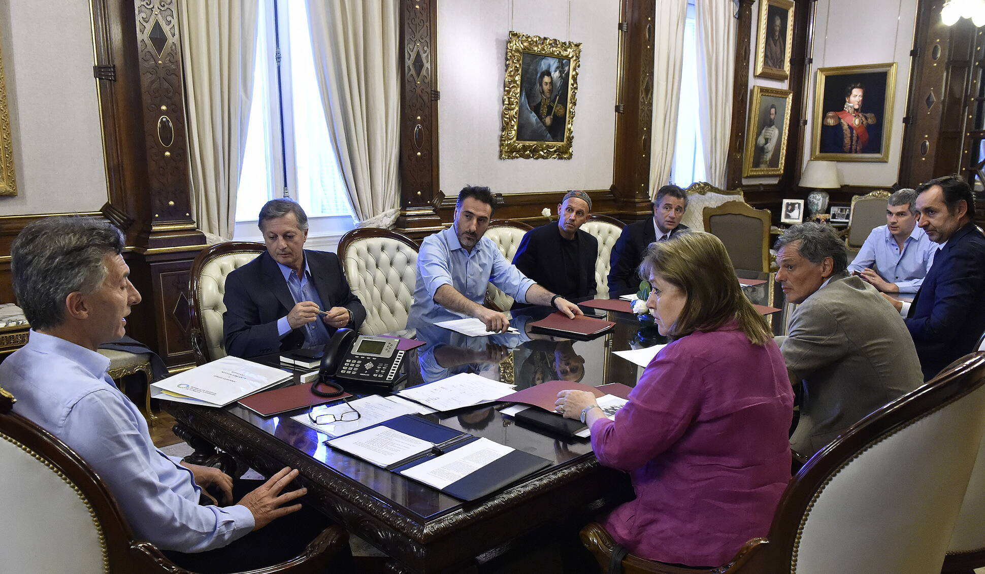 Mauricio Macri y parte de su gabinete en Casa de Gobierno