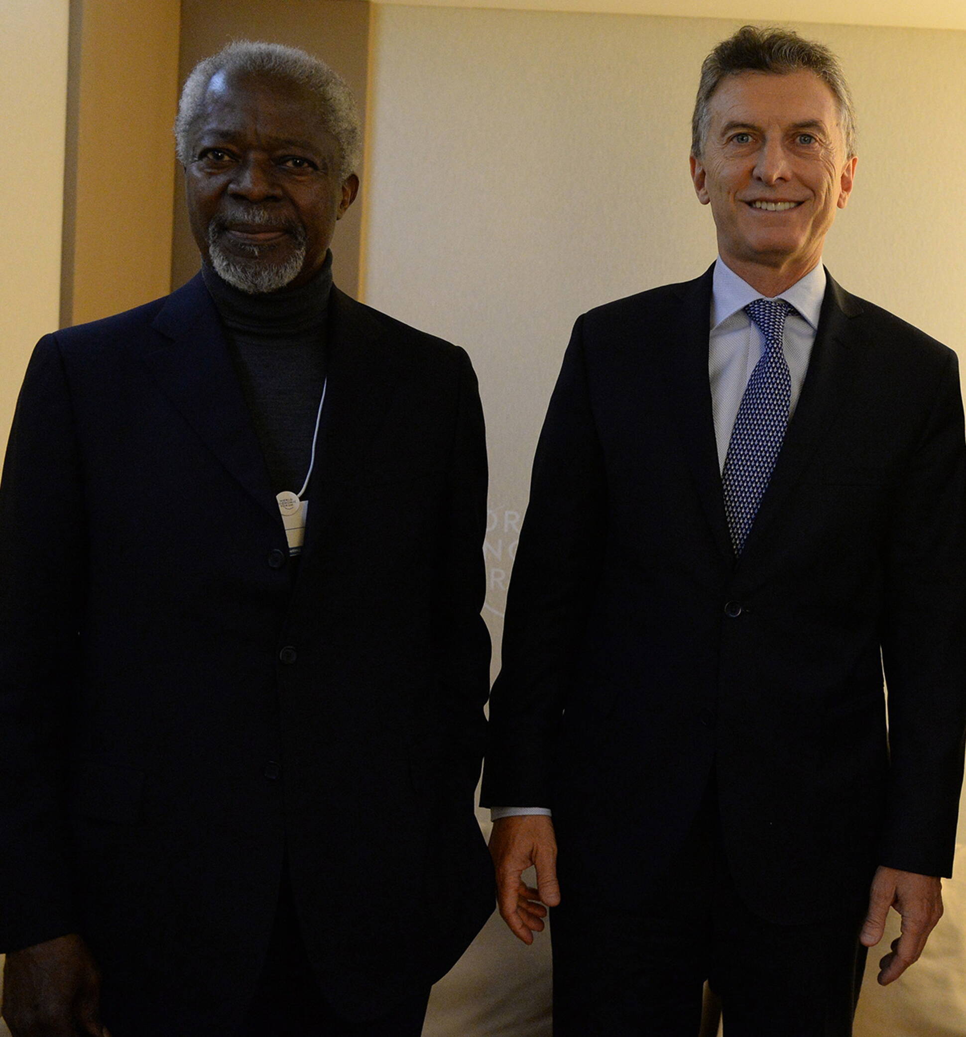 El Presidente compartió uno de los momentos del Foro Económico de Davos con Kofi Annan.