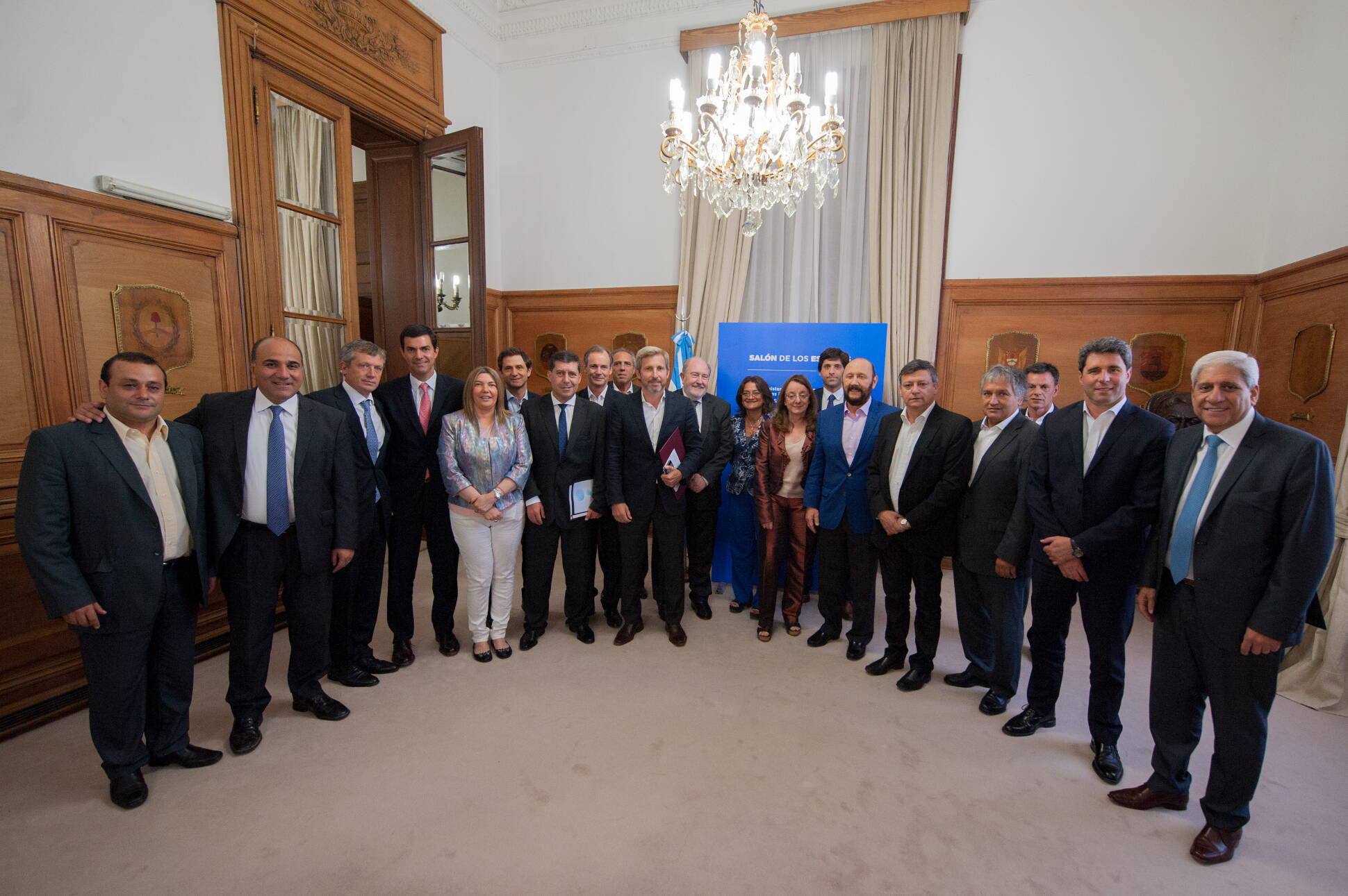 Rogelio Frigerio, Emilio Monzó y gobernadores en Casa de Gobierno