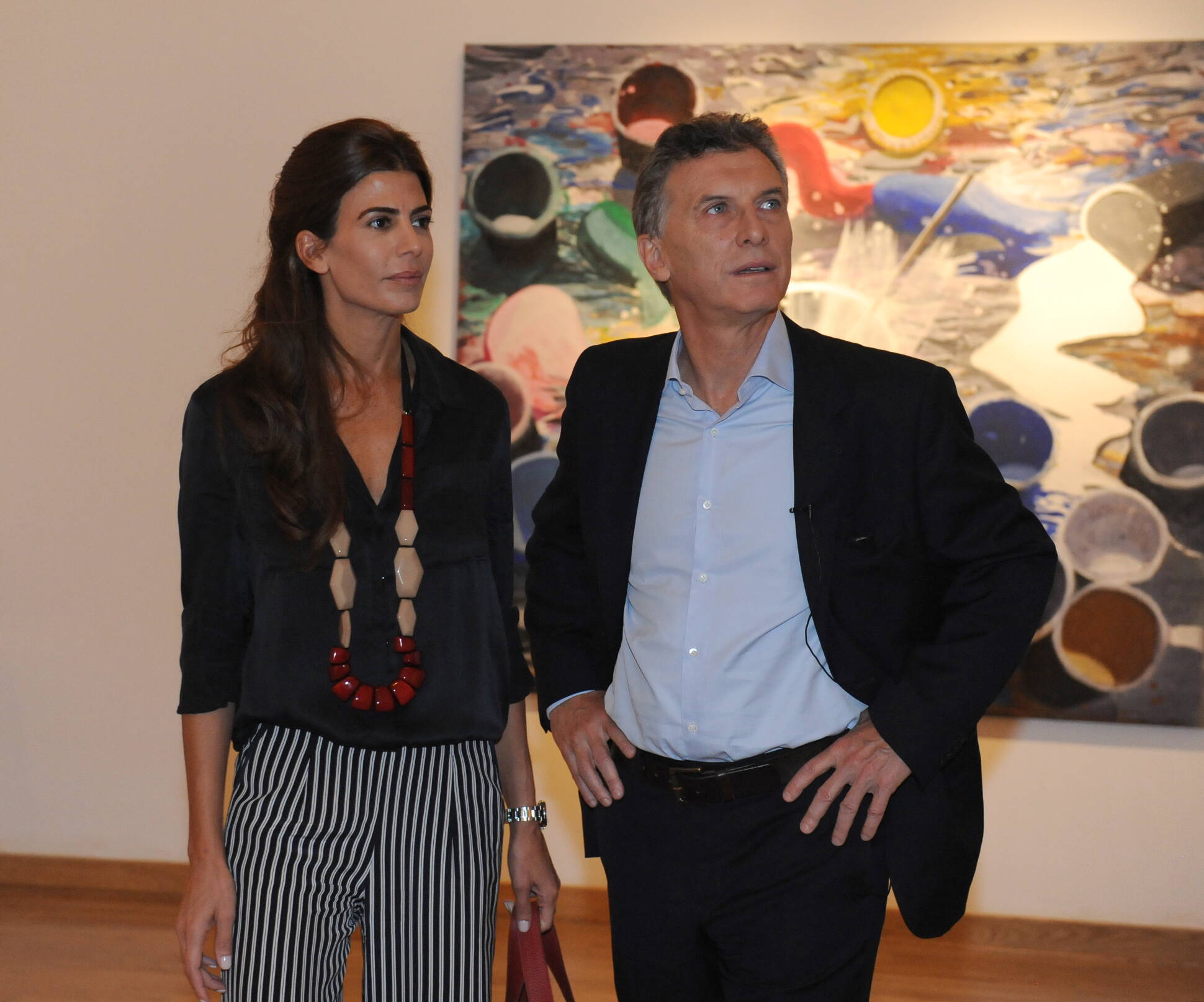 El Presidente acompañado por su esposa,  Juliana Awada, visitó el Museo de Bellas Artes.