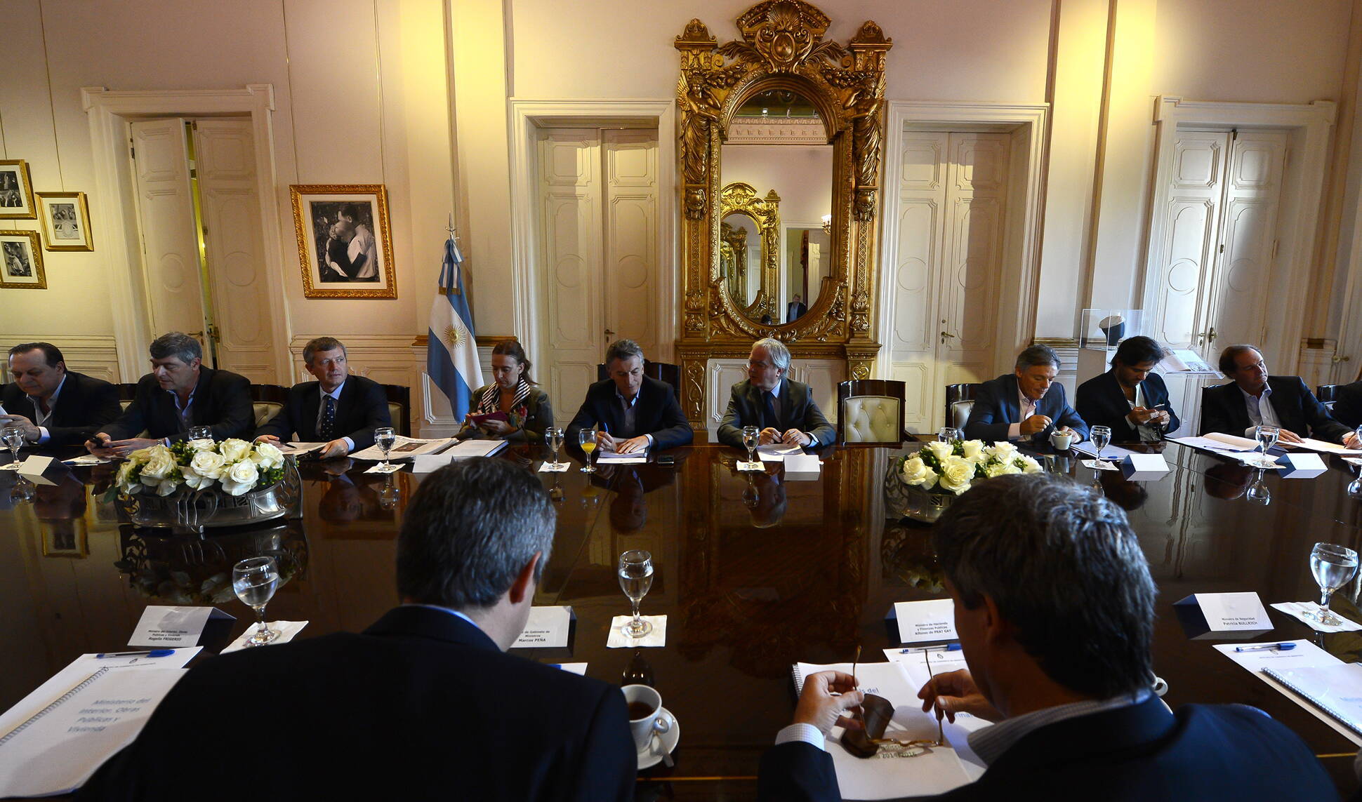 El Presidente encabeza una nueva reunión de Gabinete en el Salón Eva Perón de la Casa Rosada.