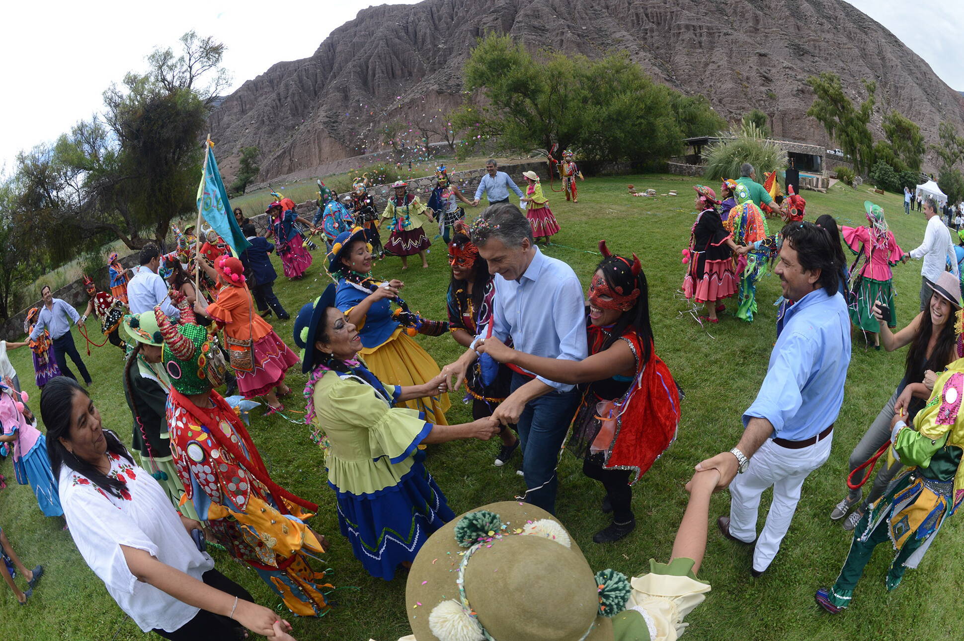 Mauricio Macri asistió al inicio del carnaval jujeño en Purmamarca