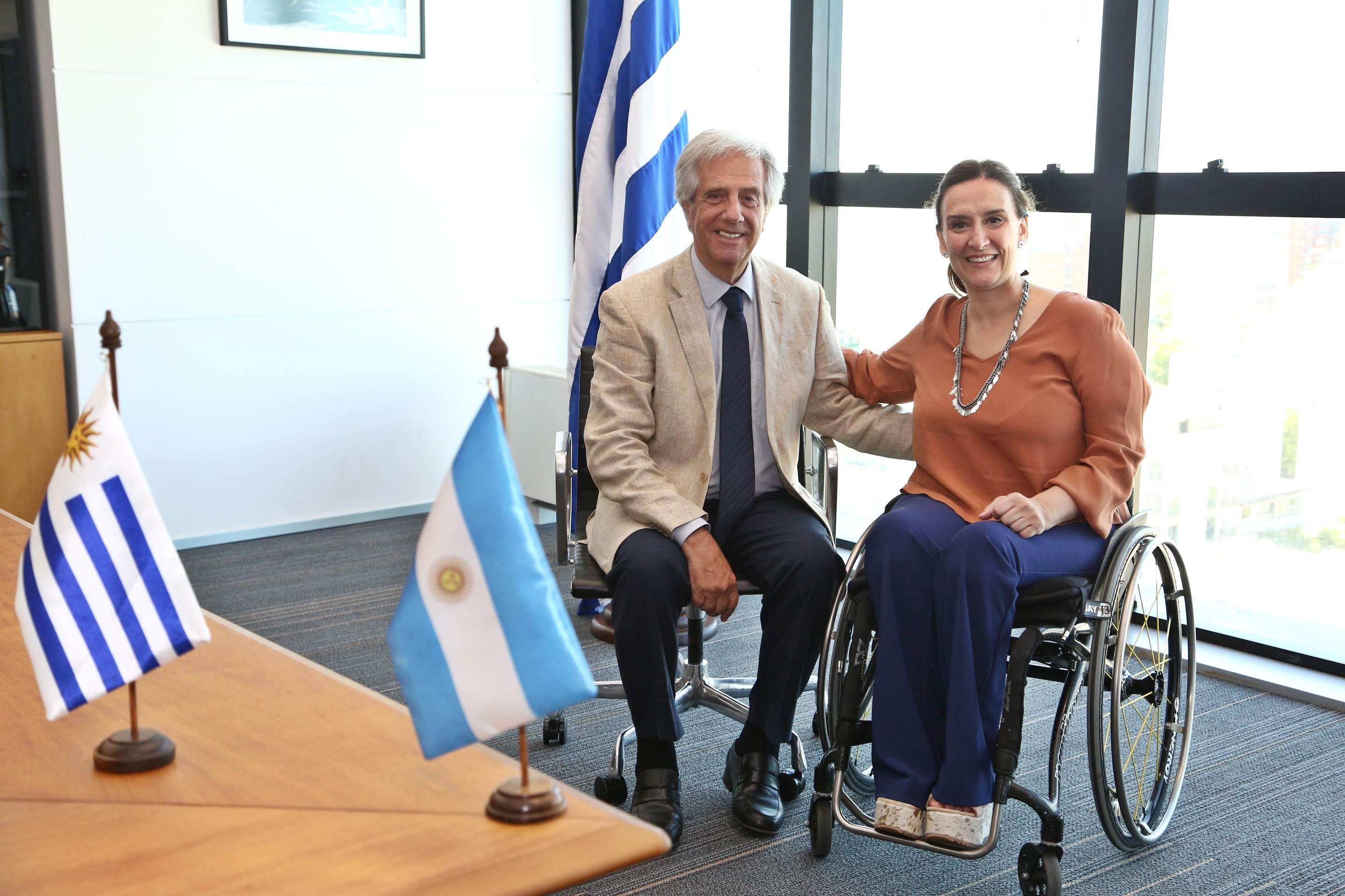 La Vicepresidenta se reunió con el Presidente de Uruguay.