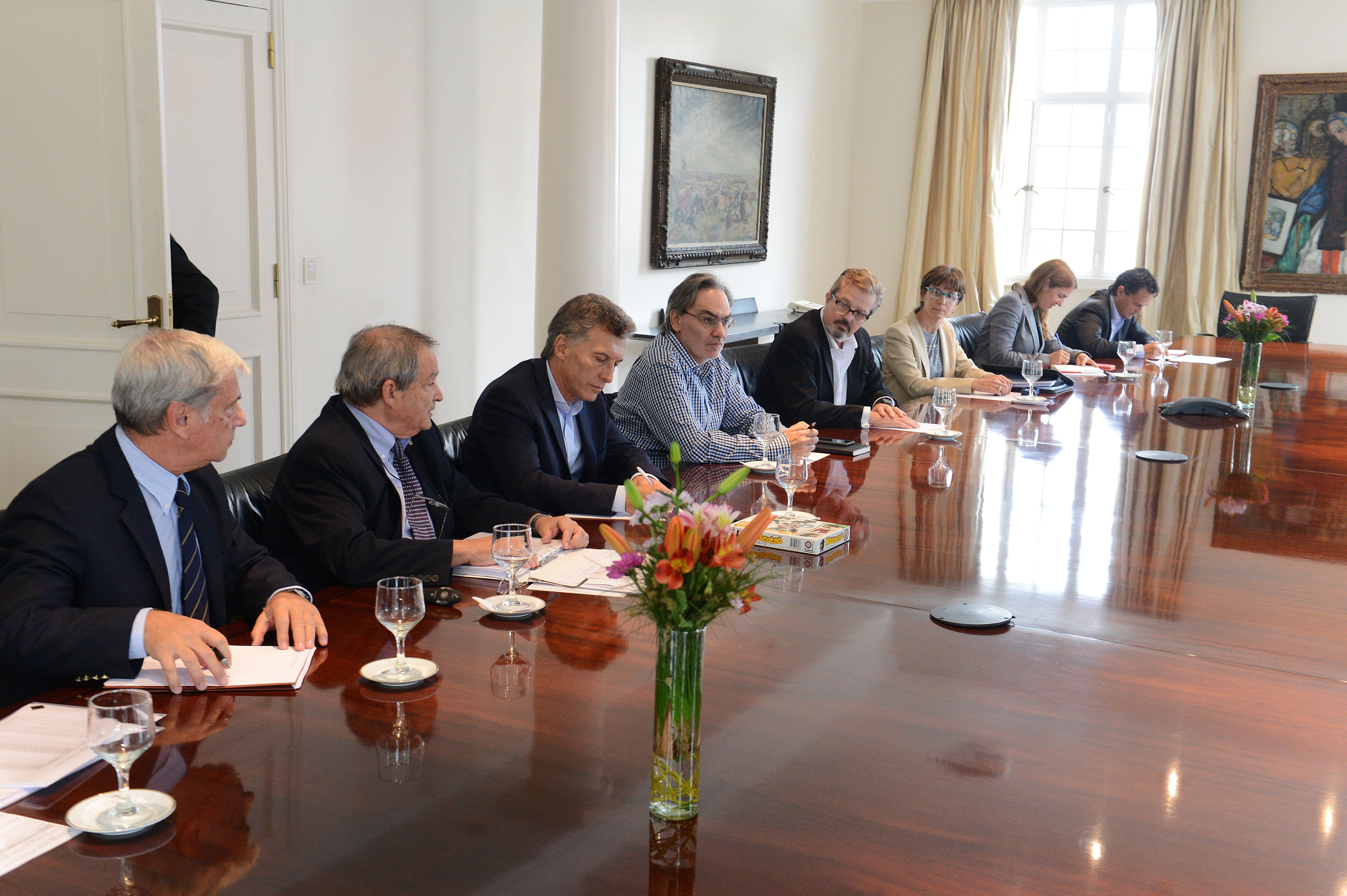 Mauricio Macri, Jorge Lemus y sus colaboradores en Casa de Gobierno