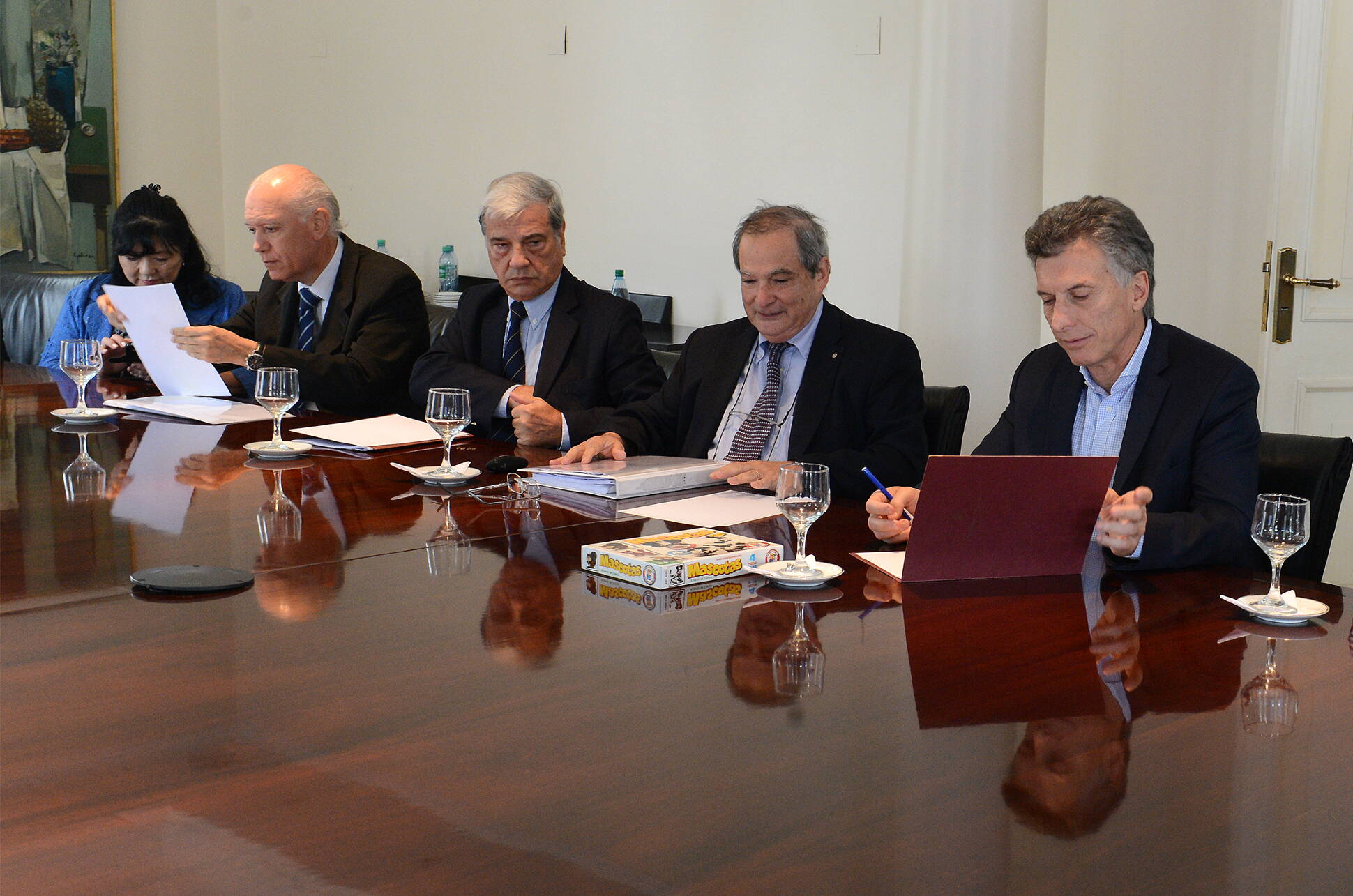 Mauricio Macri, Jorge Lemus y sus colaboradores en Casa de Gobierno