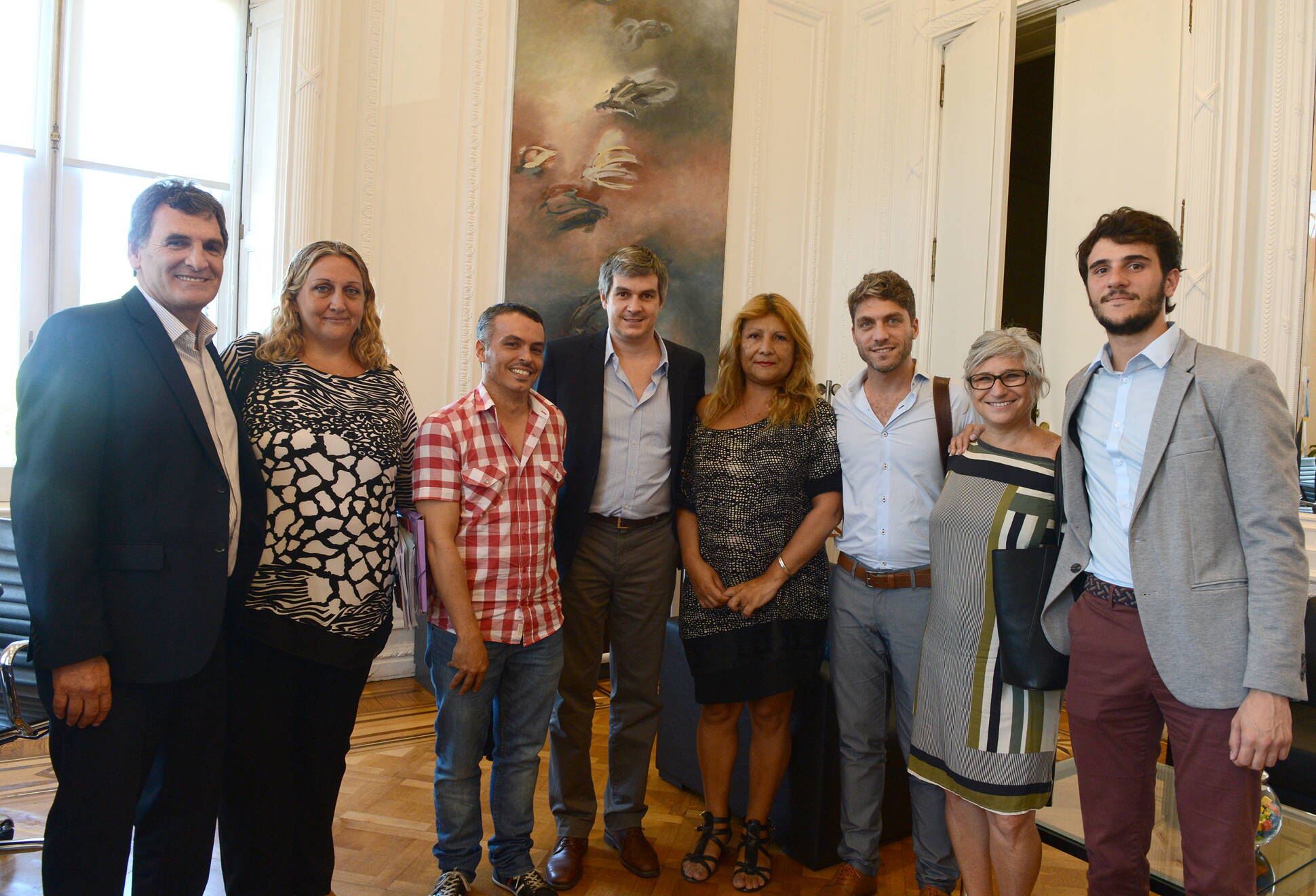 Marcos Peña junto a representantes de FALGBT