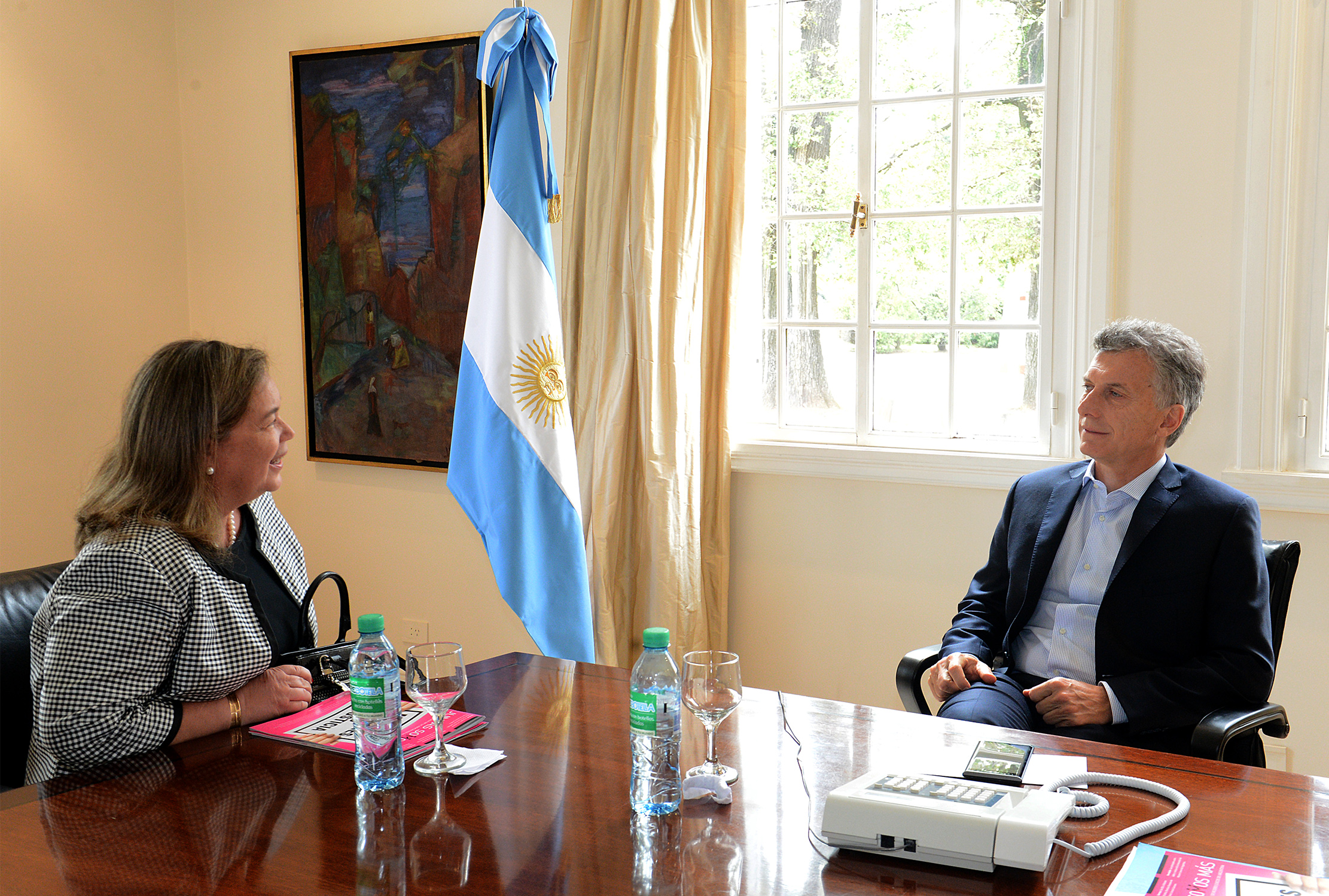 El Presidente se reunió en Olivos con la titular de la Asociación de Mujeres Juezas Argentina (AMJA) Susana Medina de Rizzo,y la Tesorera de AMJA, María Laura Altamiranda. 