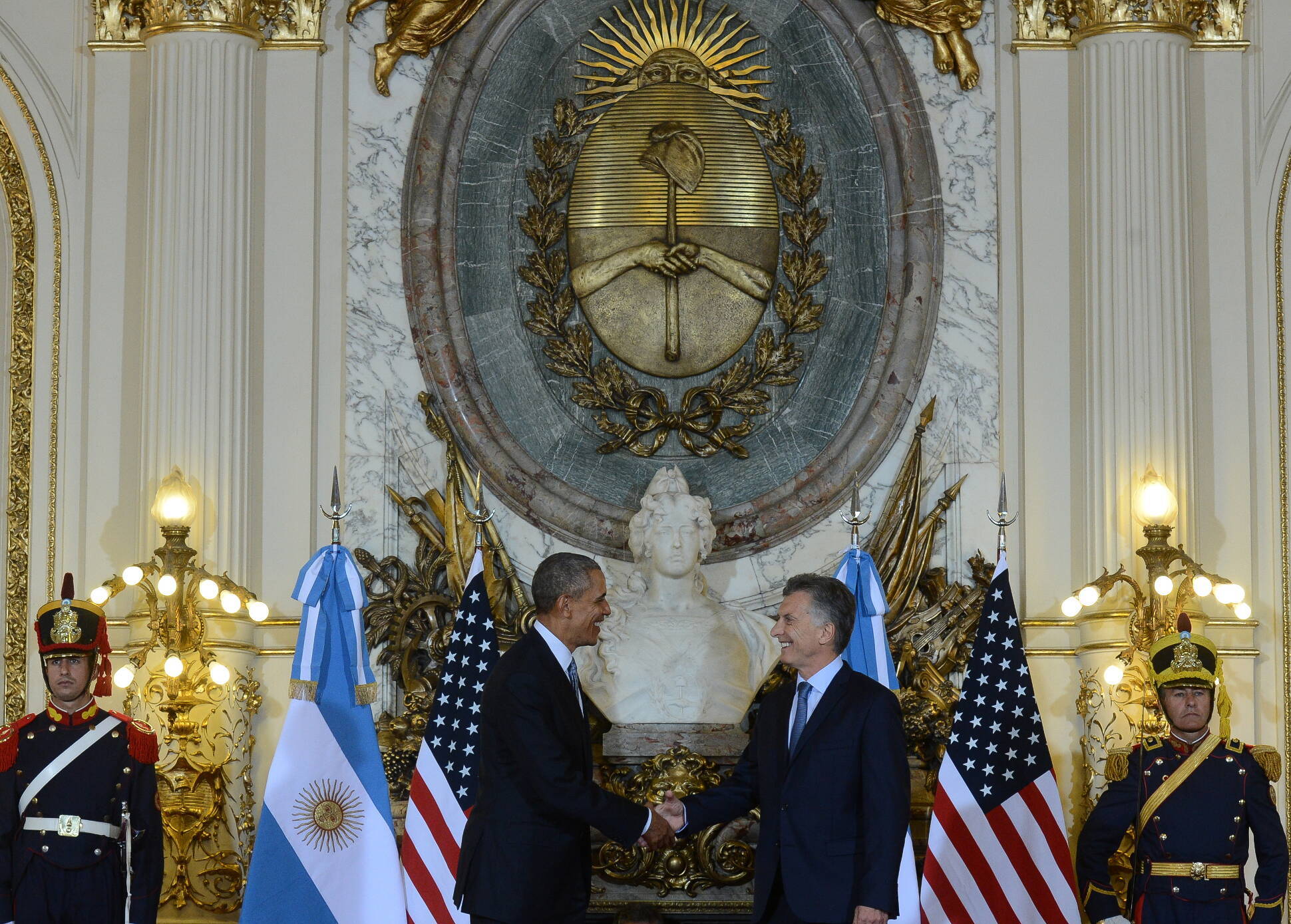 President Mauricio Macri meets with President Barack Obama