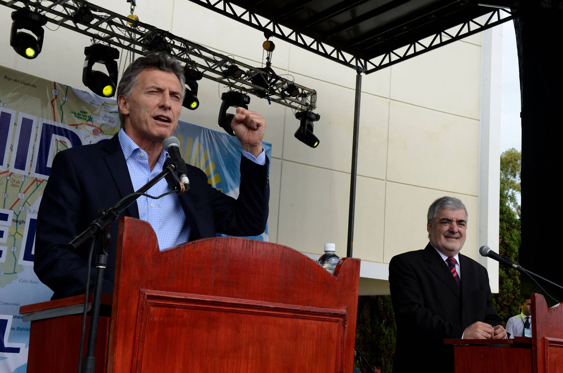 Macri anunció obras para Chubut
