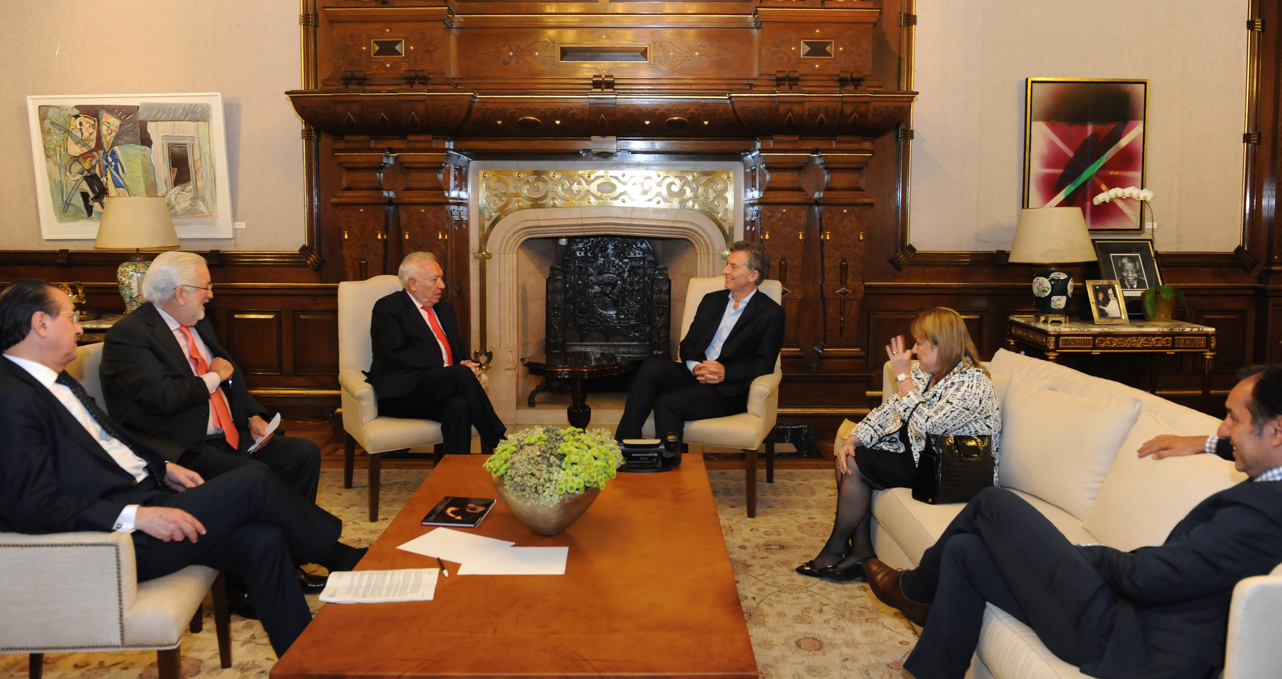 Macri recibió al canciller español