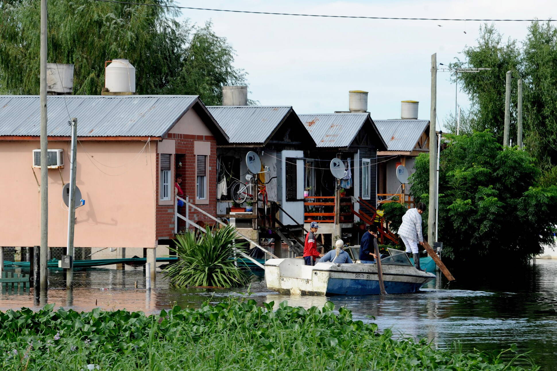 ¿Cómo está trabajando el Gobierno para asistir a los afectados por las inundaciones?