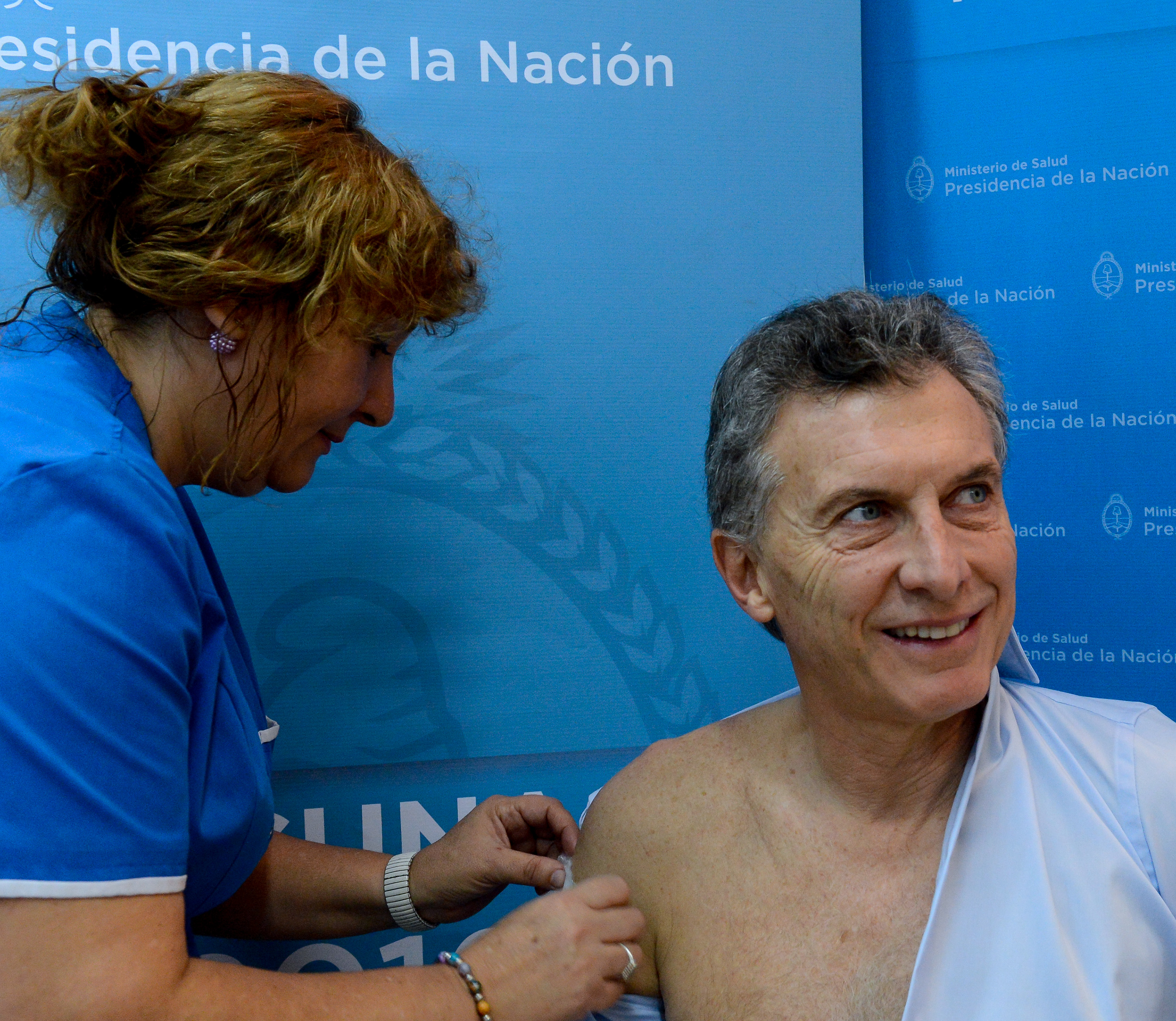 El presidente Macri se aplicó la vacuna antigripal