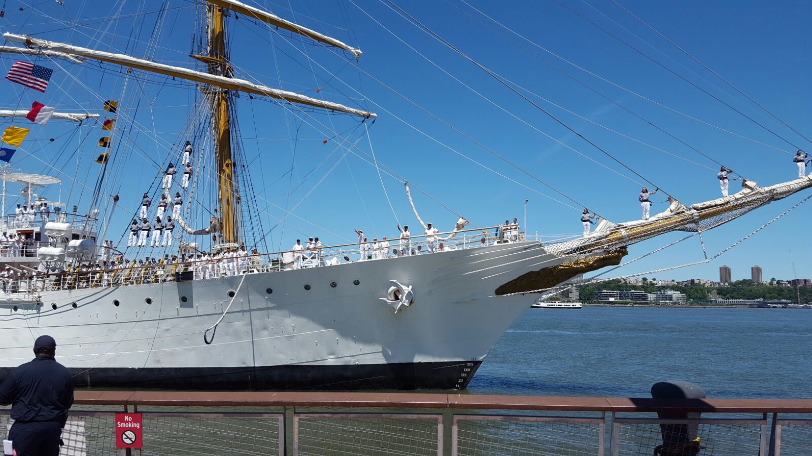 La Fragata Libertad arribó al puerto de Nueva York