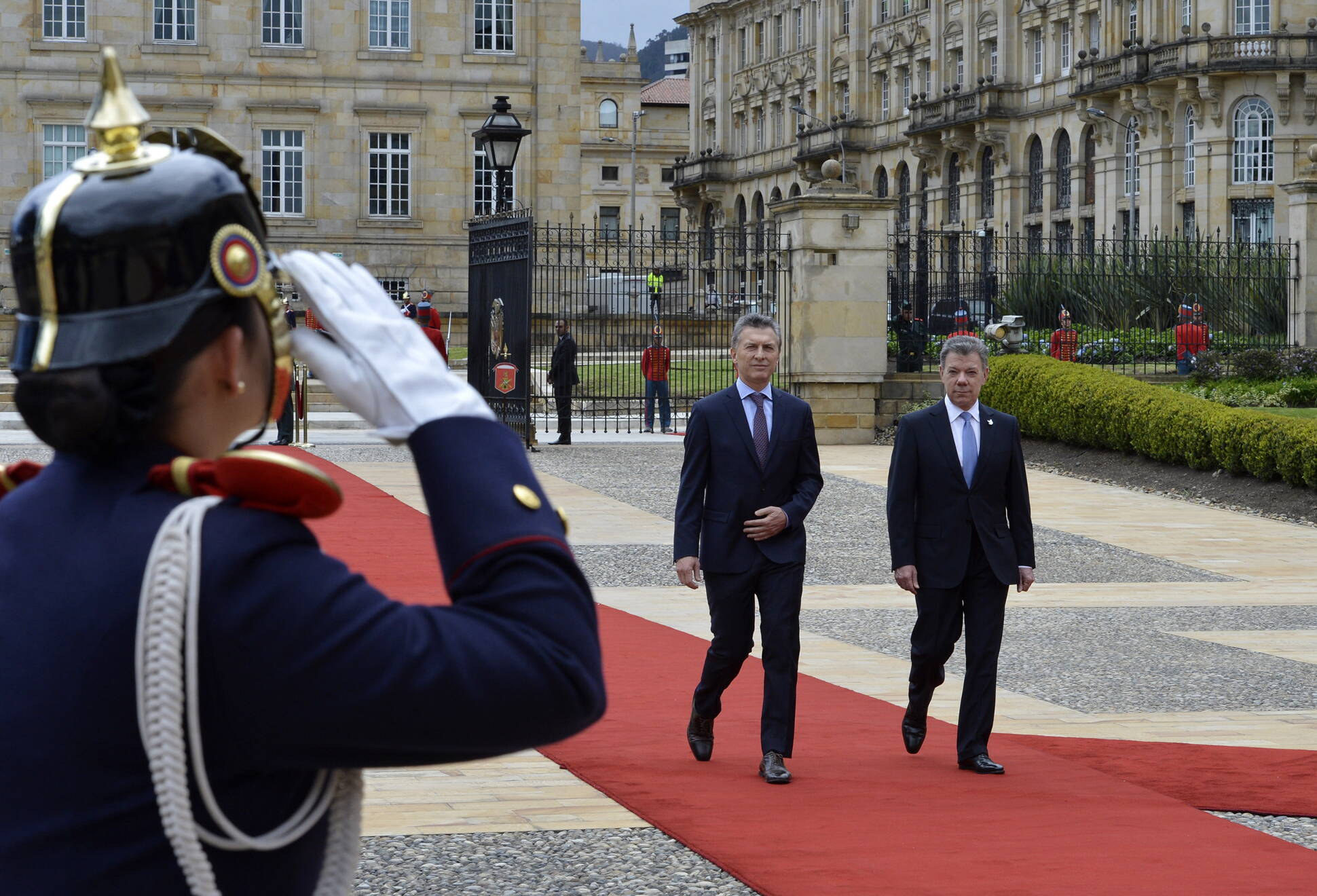 El presidente Macri se reunió con su par colombiano en Bogotá