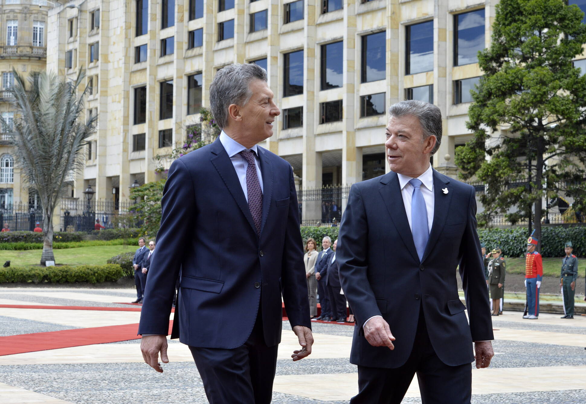 El presidente Macri se reunió con su par colombiano en Bogotá