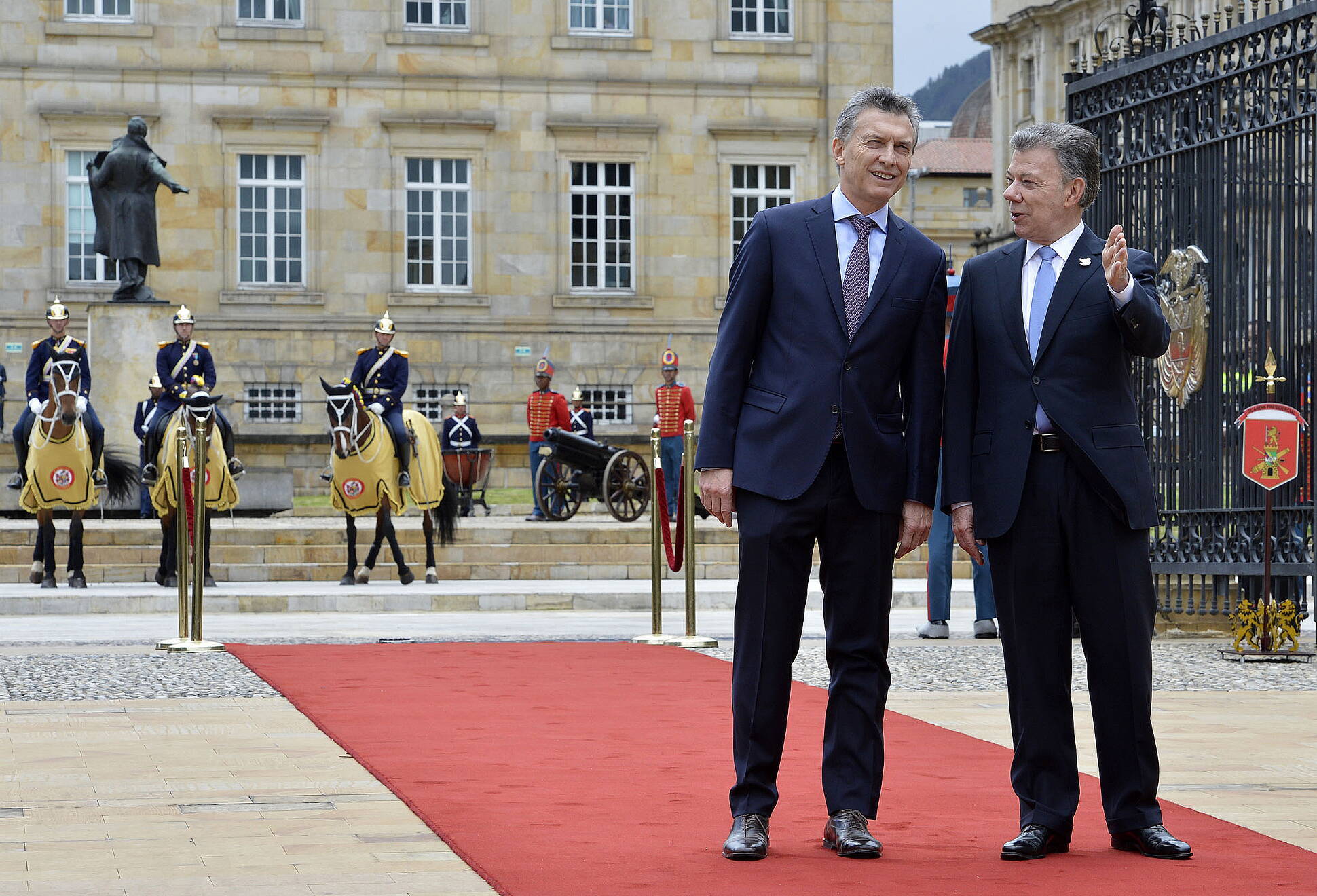 El presidente Macri se reunió con su par colombiano en Bogotá