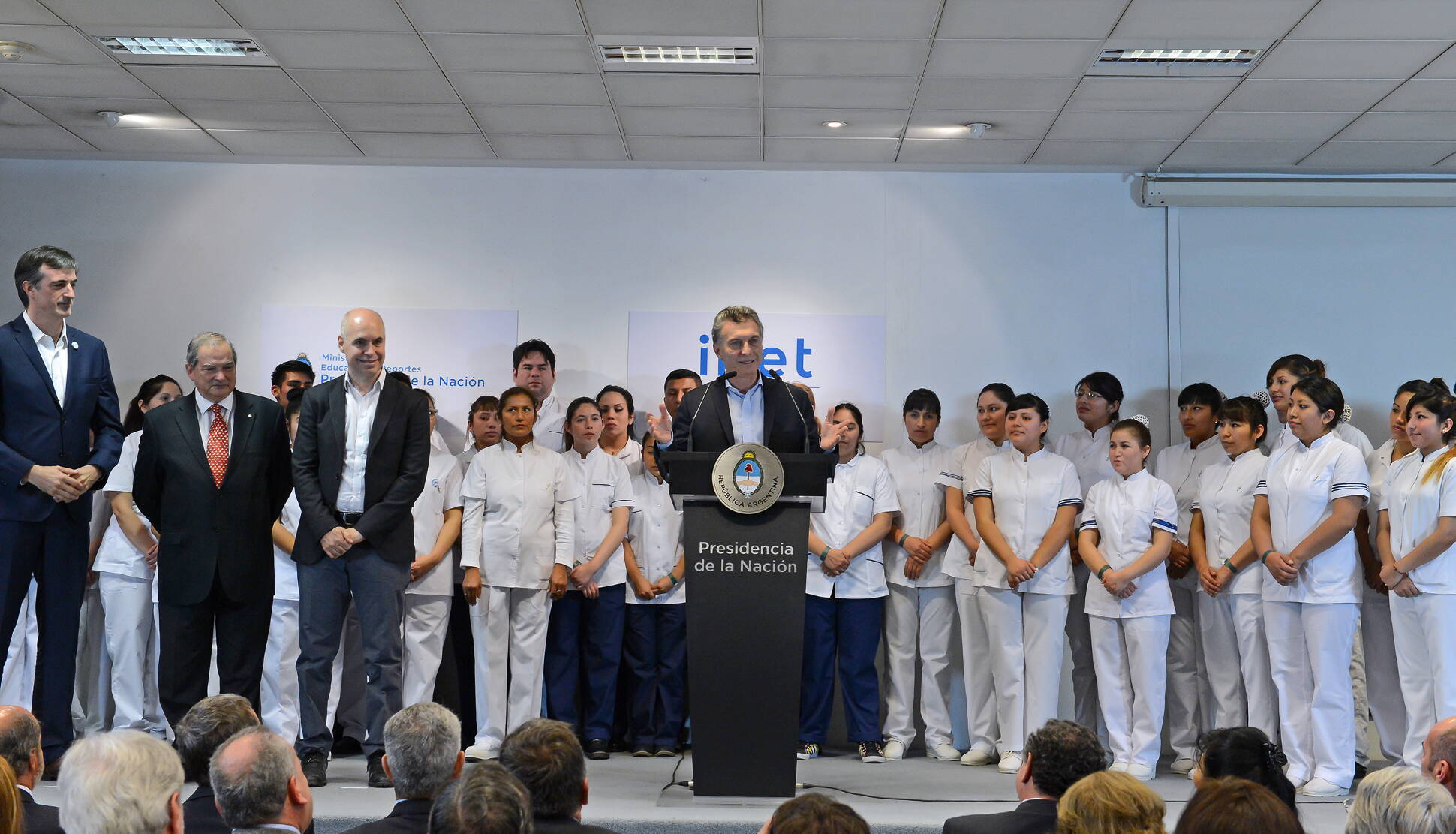 Macri presentó el Programa Nacional de Formación de Enfermería