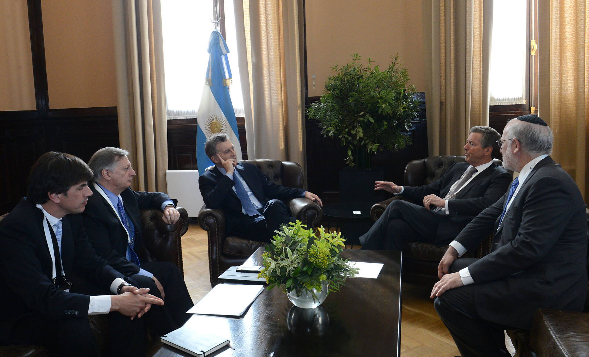 El presidente Macri mantuvo encuentros con empresarios en el marco del Foro de Inversión y Negocios de Argentina