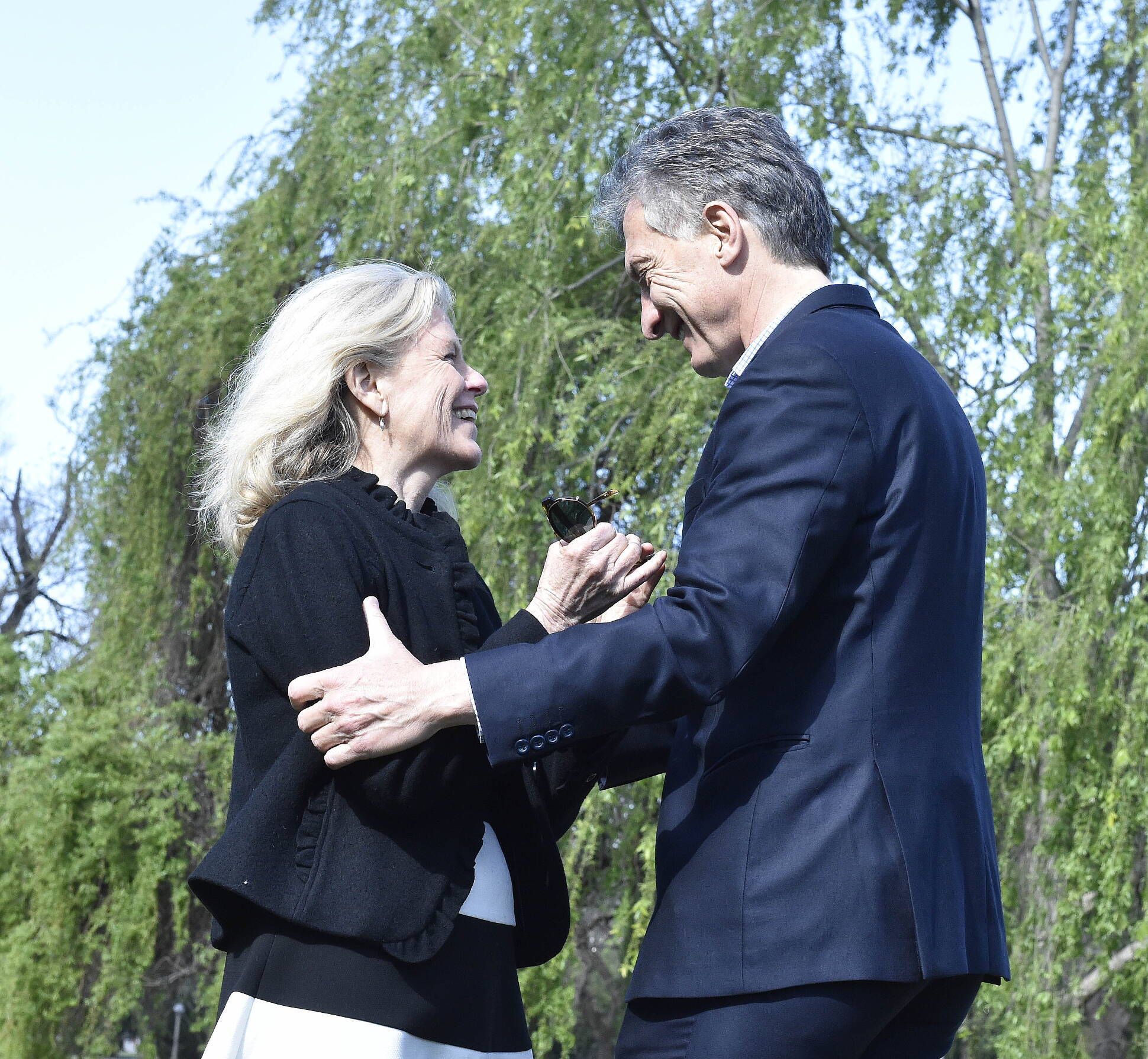 El Presidente firmó el acuerdo que formaliza la donación de tierras para la creación de un parque ecoturístico en el Iberá