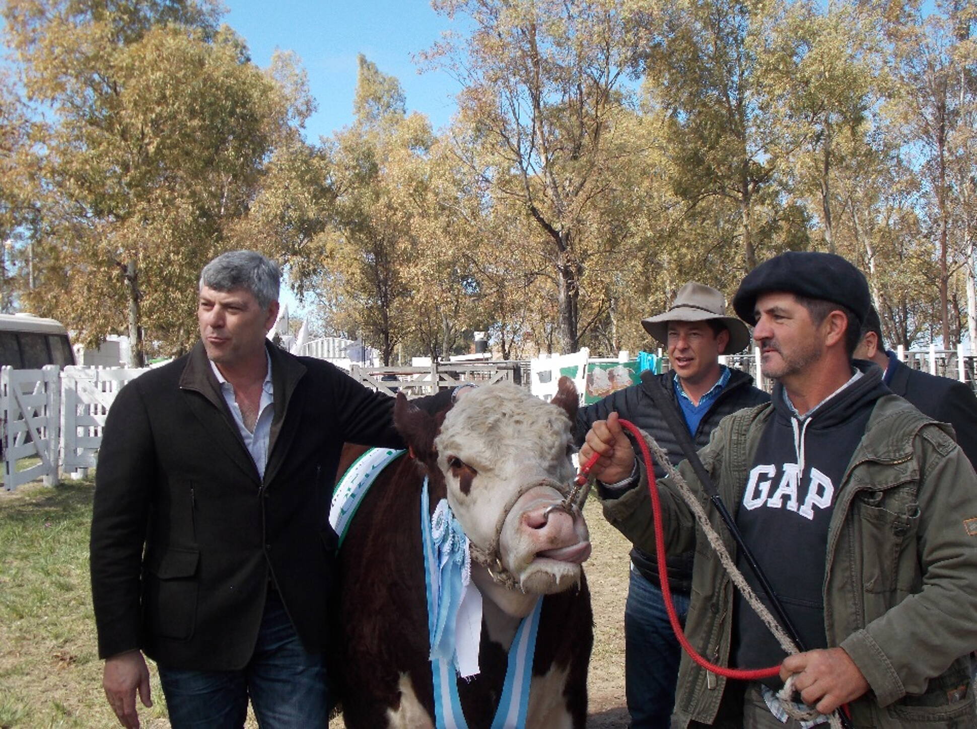 “La Argentina vive un momento de diálogo”, afirmó el ministro Buryaile   