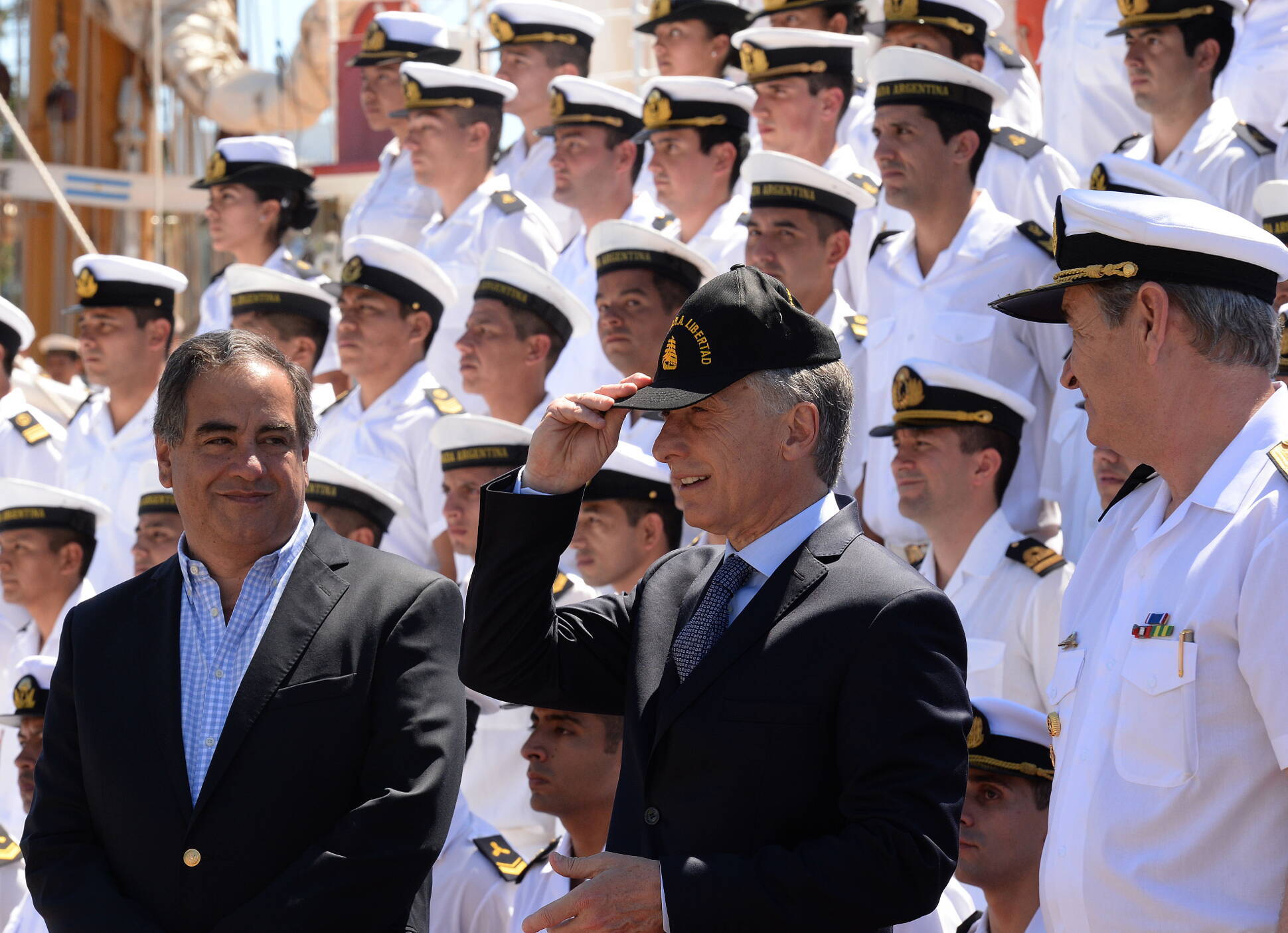 El presidente Mauricio Macri recibió a la Fragata Libertad