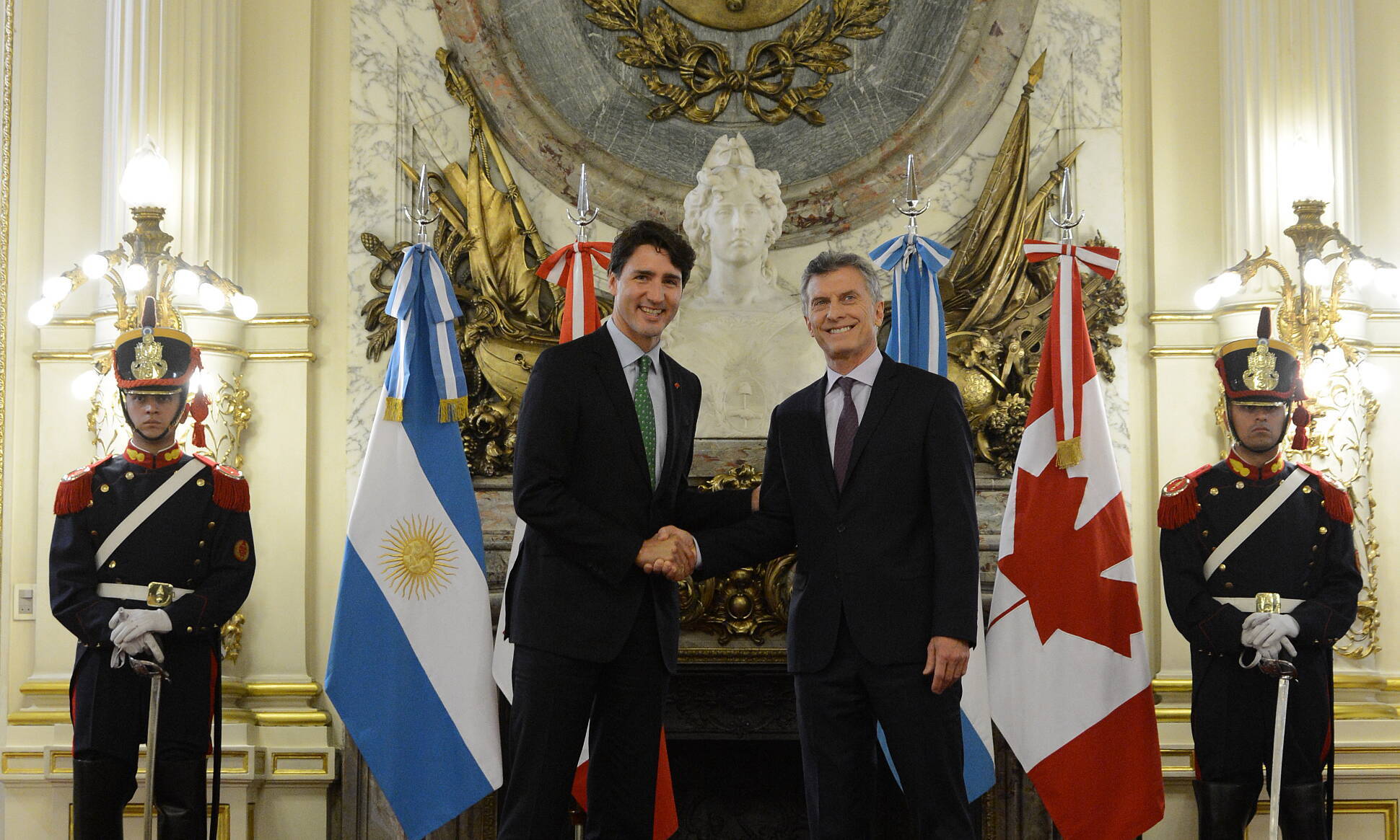 El presidente Mauricio Macri recibió al primer ministro de Canadá